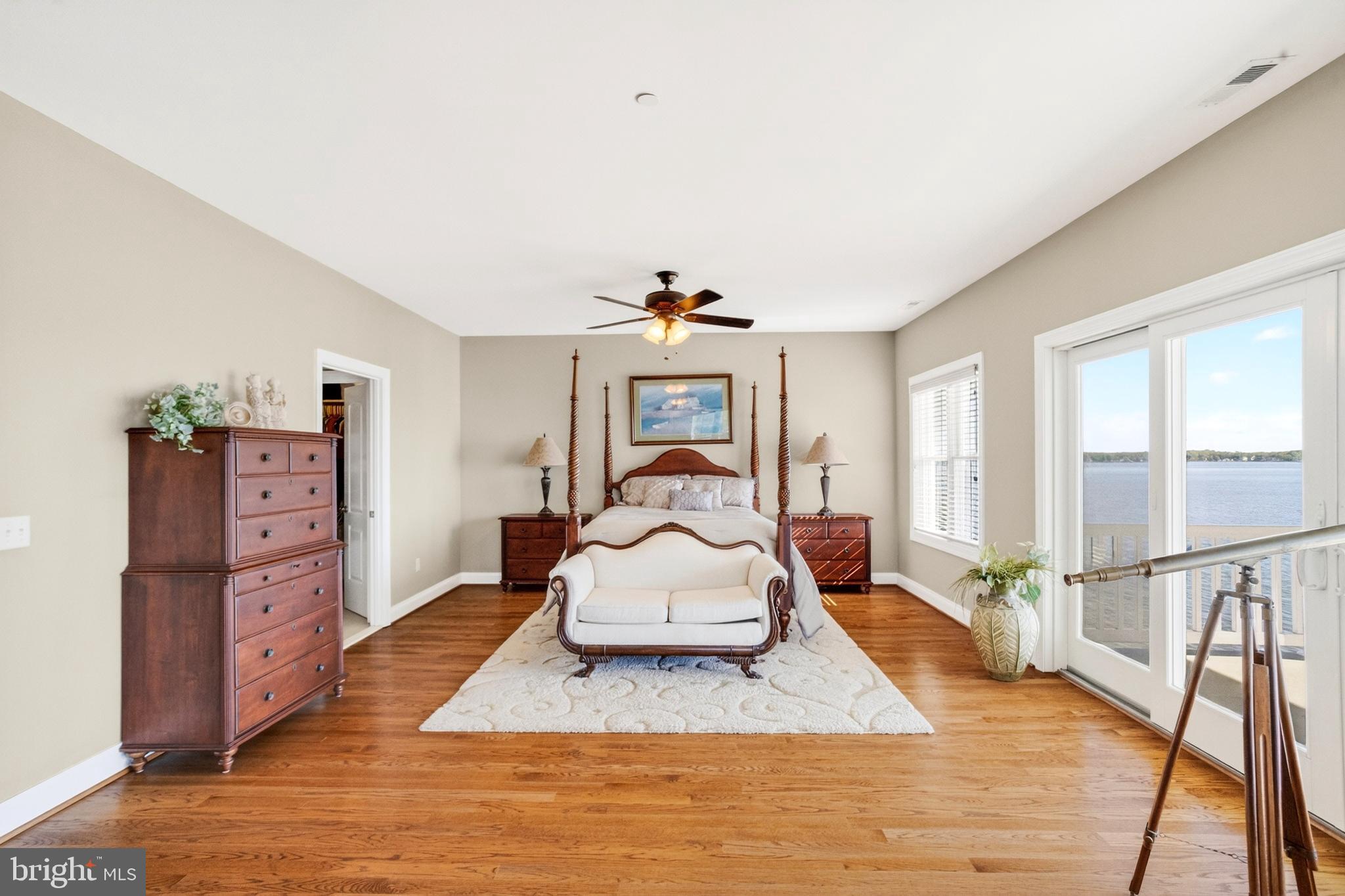 ROCKAWAY BEACH - Residential