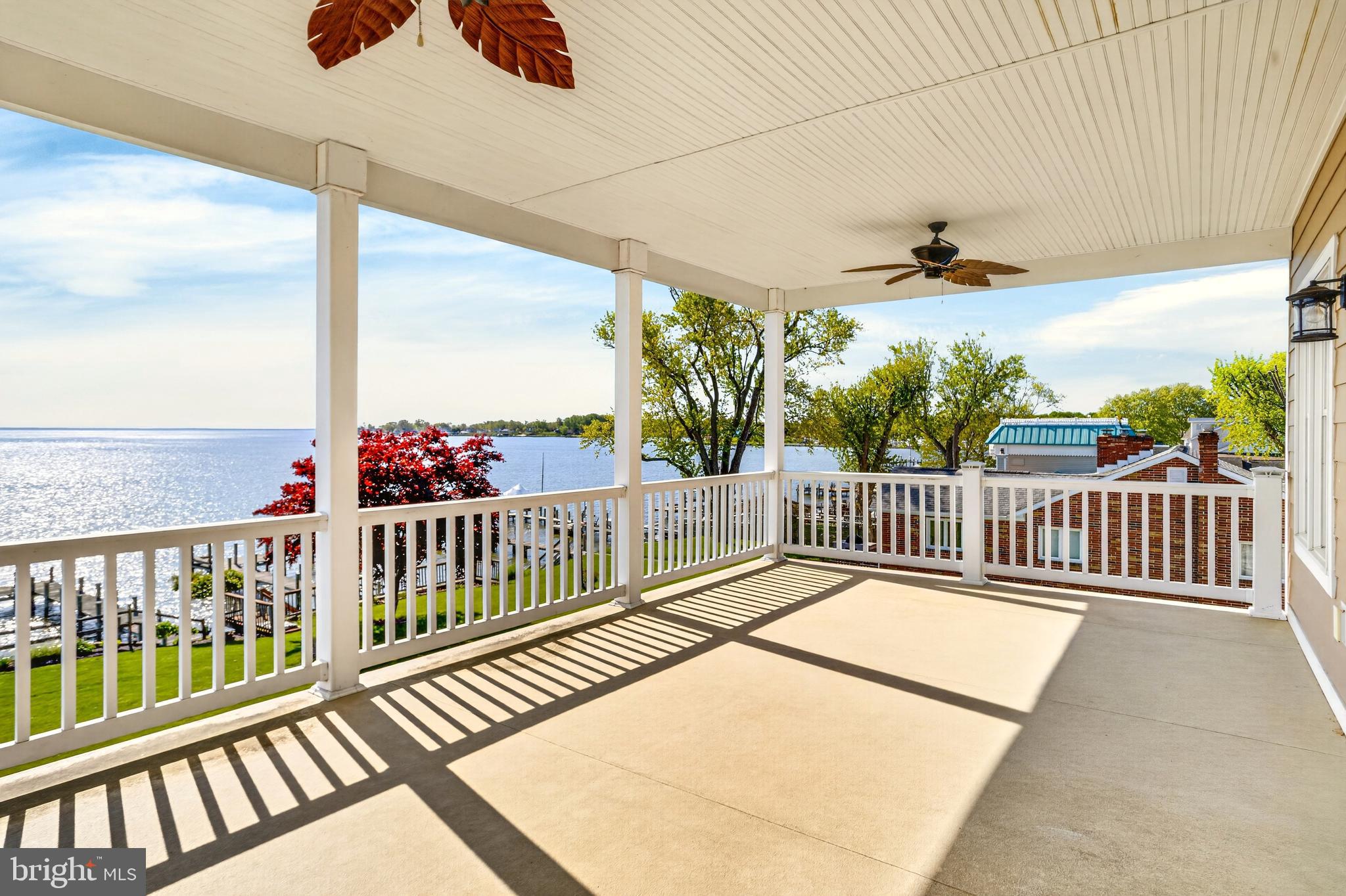 ROCKAWAY BEACH - Residential