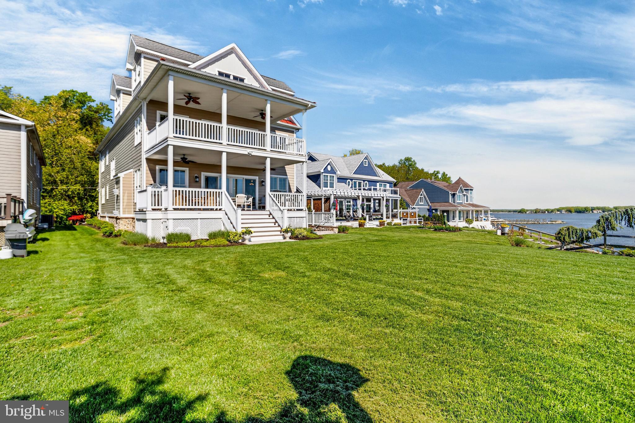 ROCKAWAY BEACH - Residential