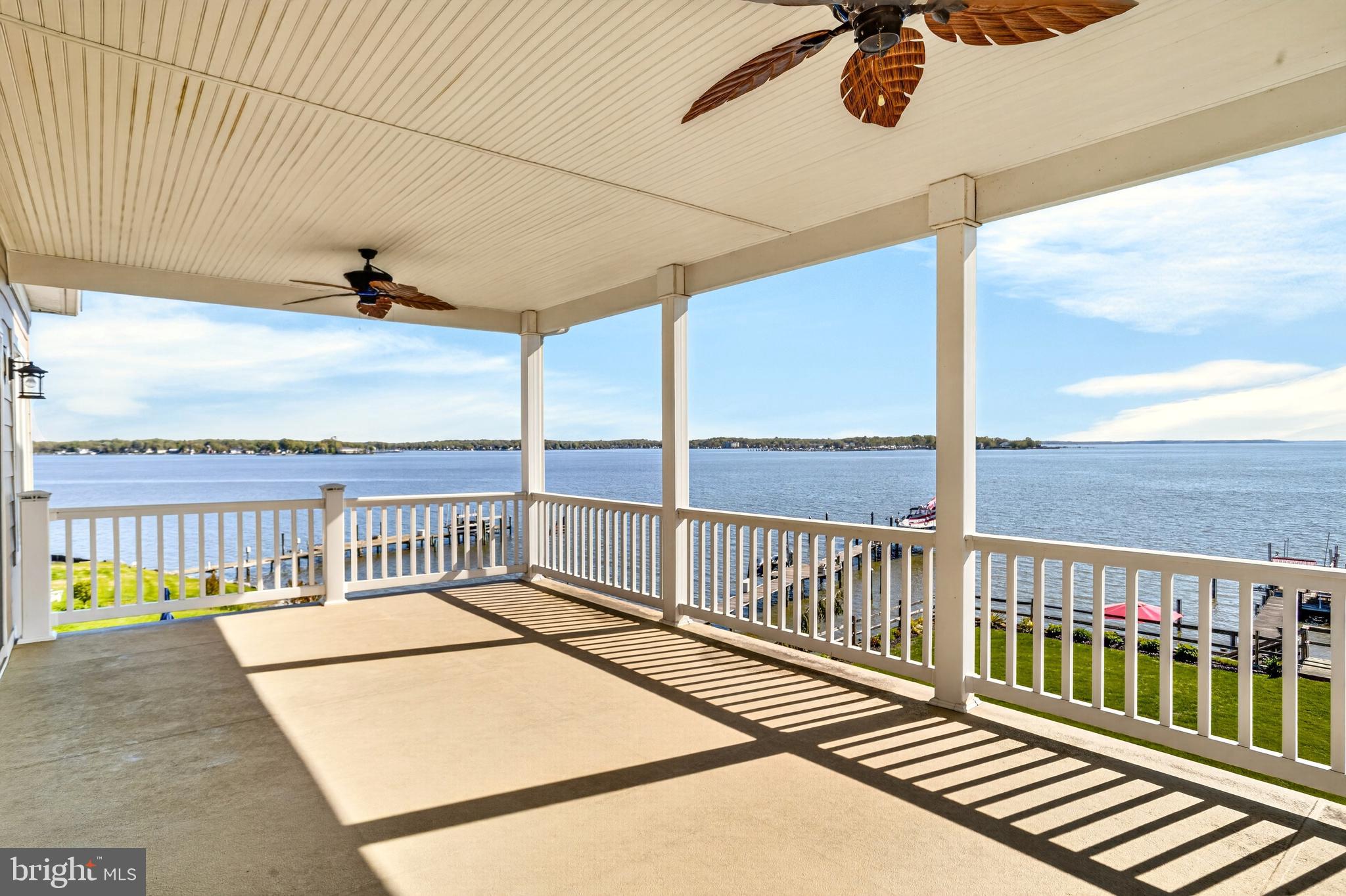 ROCKAWAY BEACH - Residential