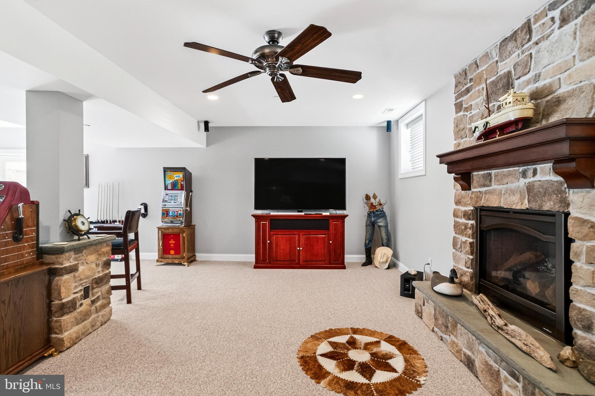 ROCKAWAY BEACH - Residential