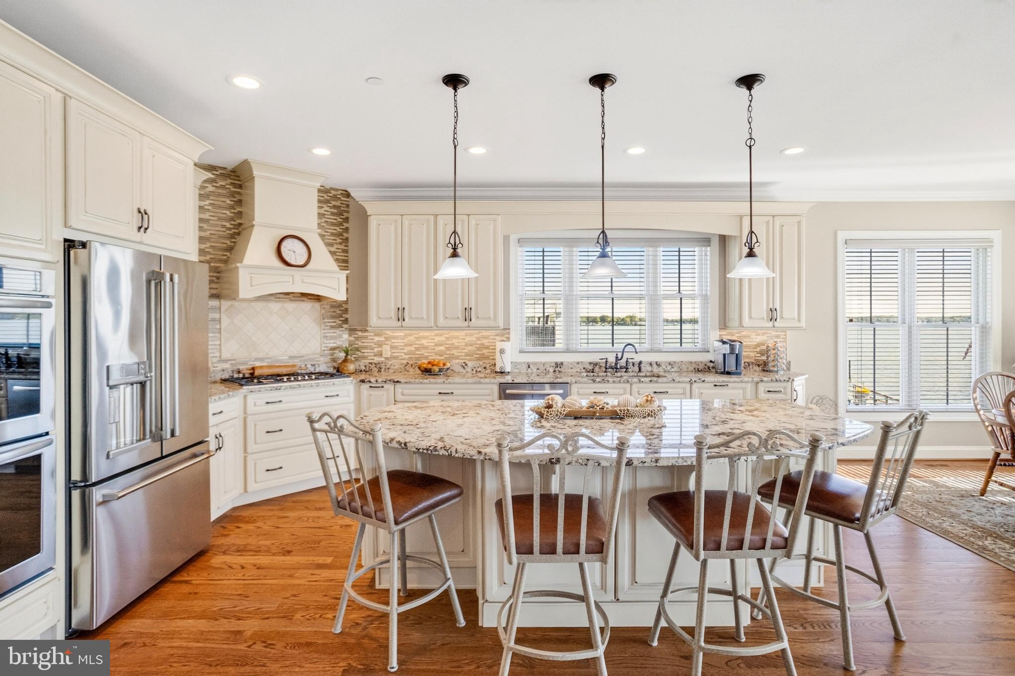 ROCKAWAY BEACH - Residential
