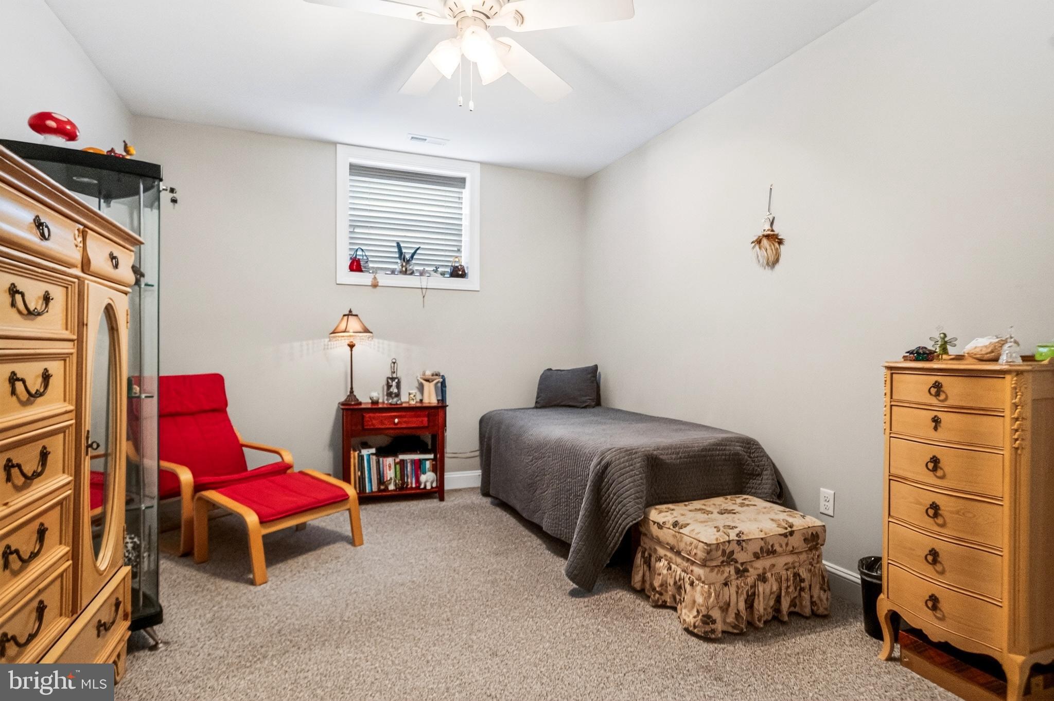 ROCKAWAY BEACH - Residential