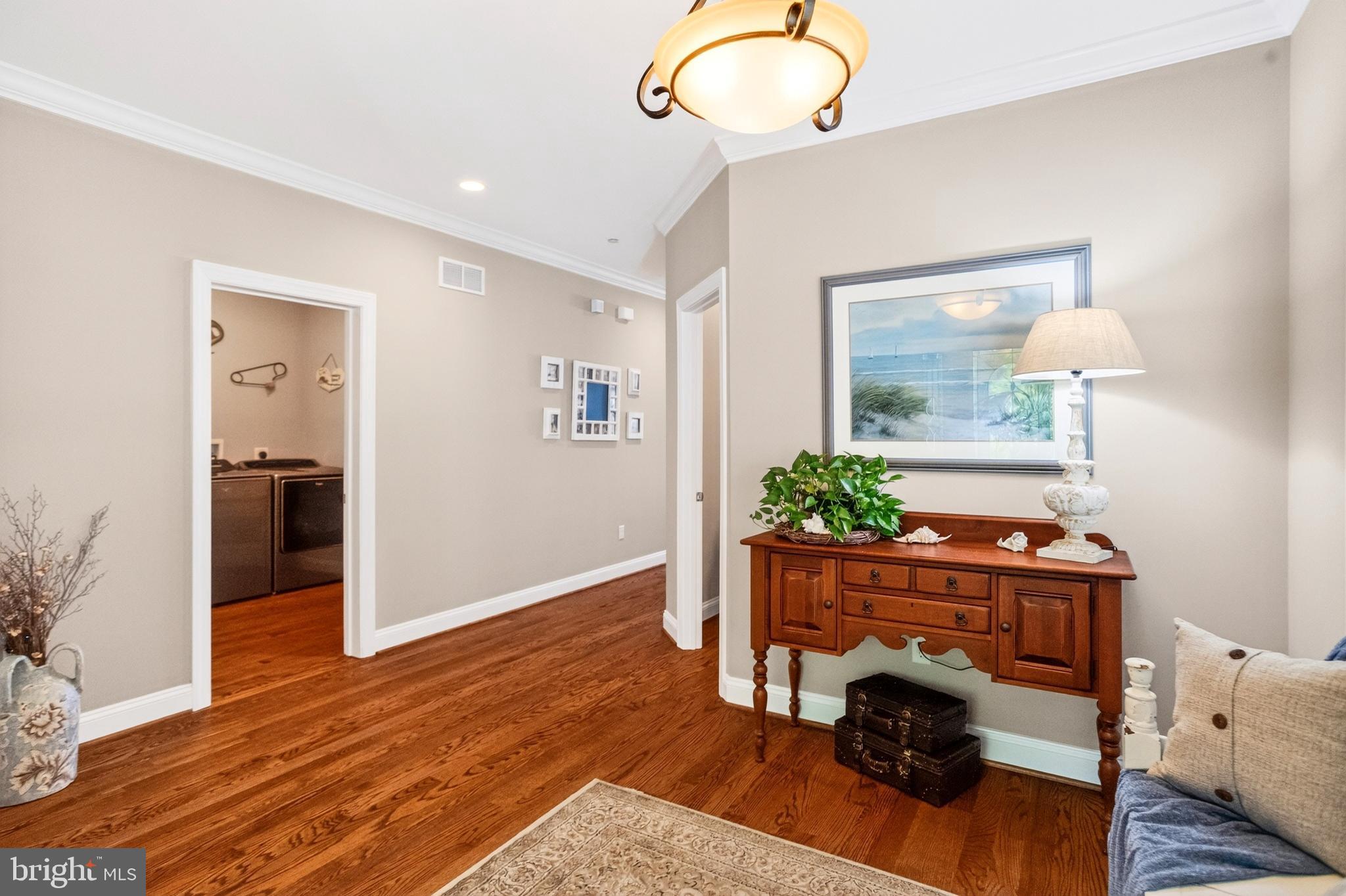 ROCKAWAY BEACH - Residential