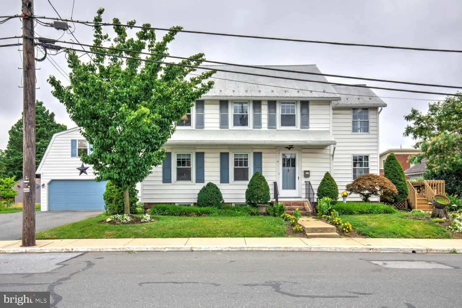 15 N Custer Avenue