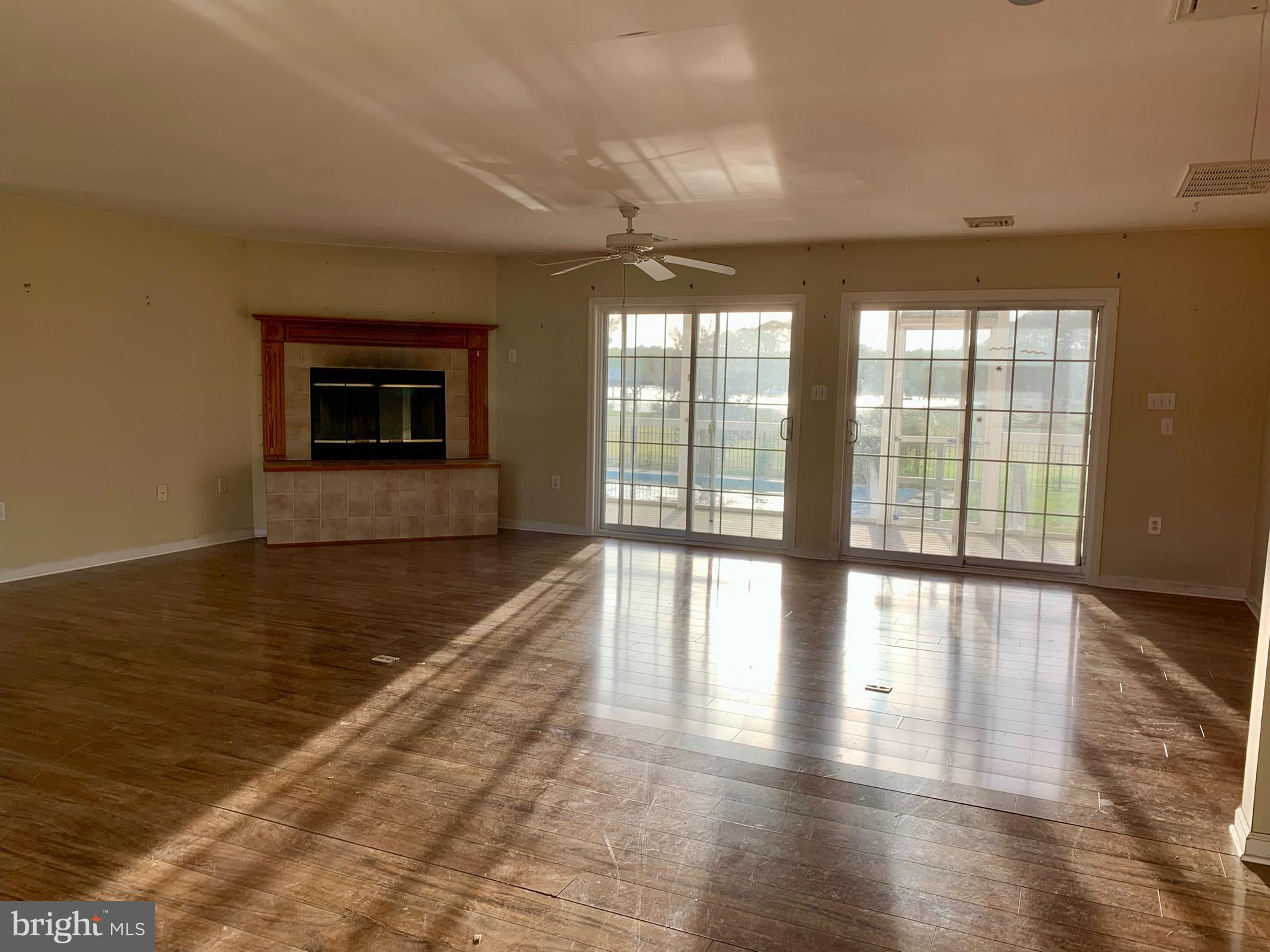 RIVERTON - Residential