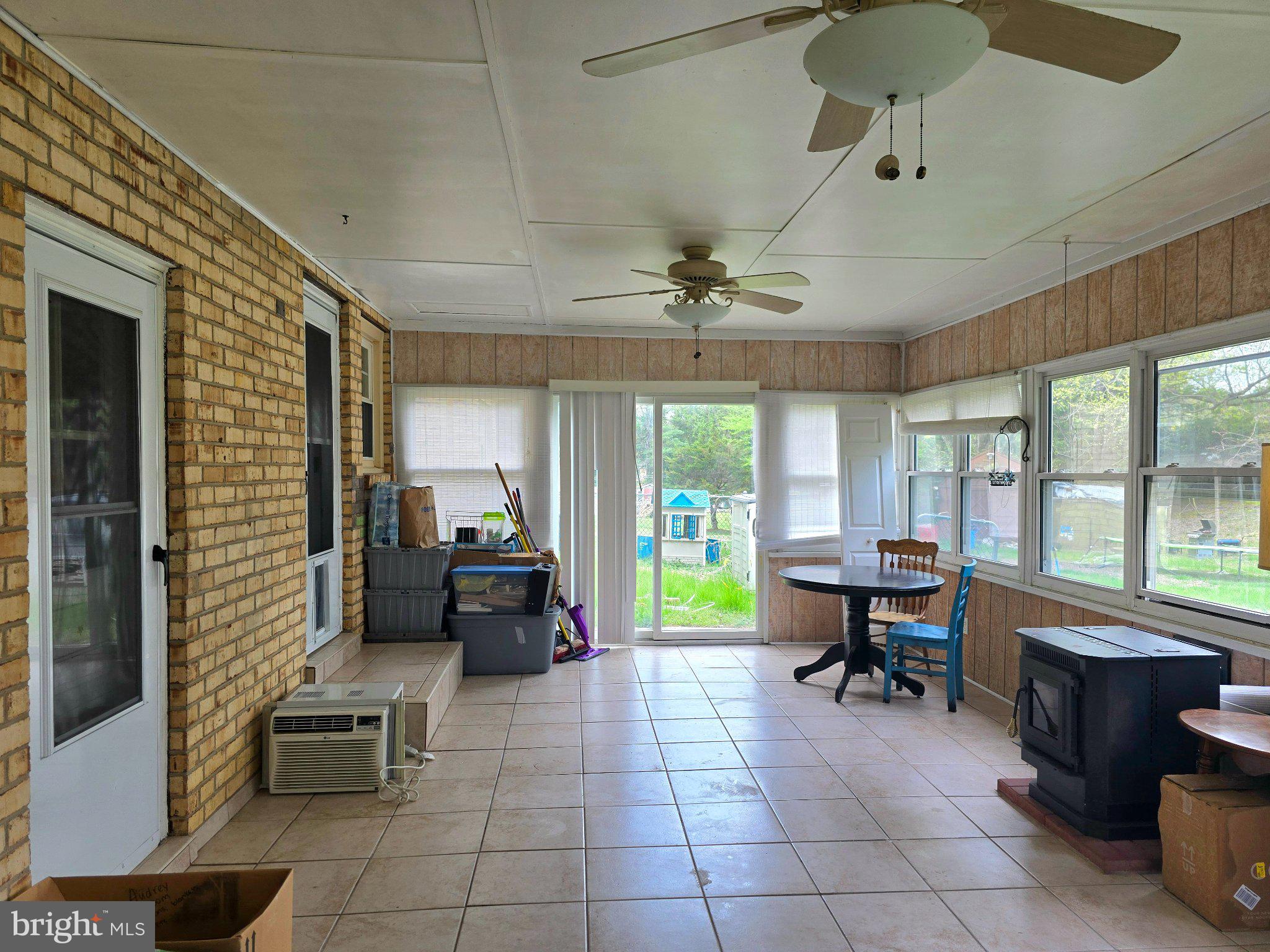 ROLLING MEADOWS - Residential