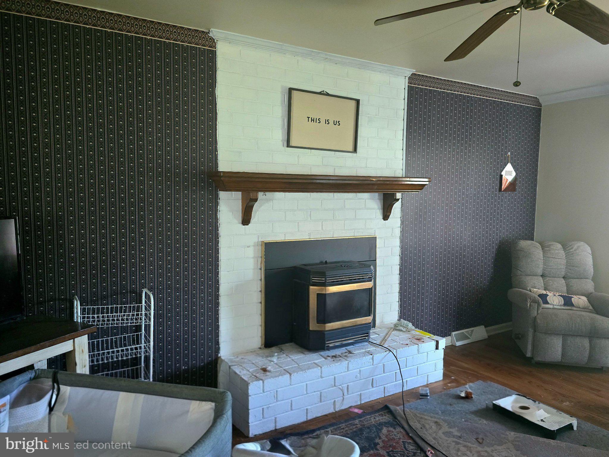 ROLLING MEADOWS - Residential