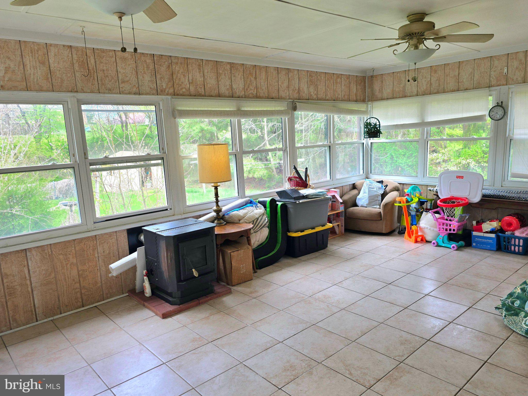 ROLLING MEADOWS - Residential