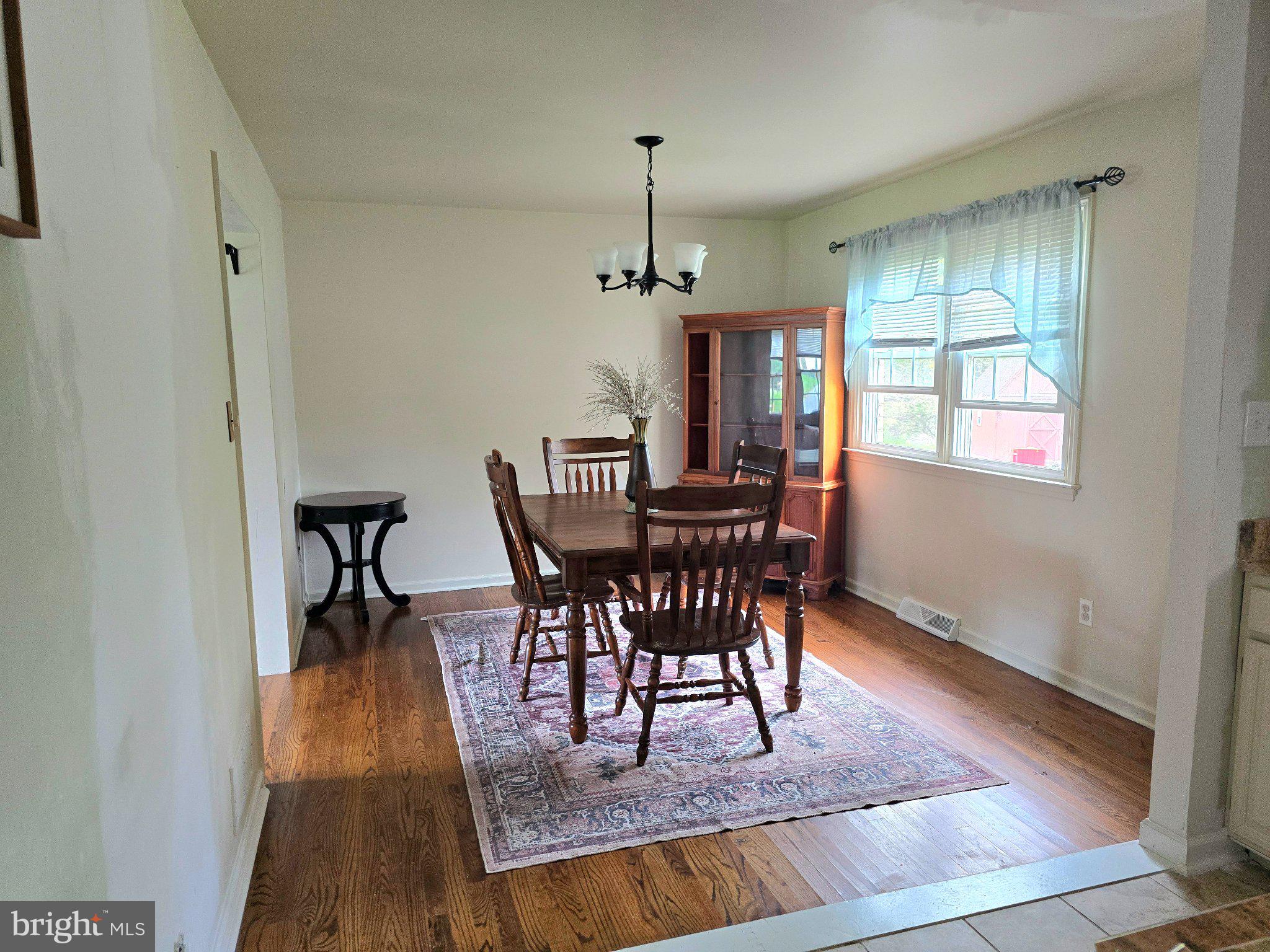 ROLLING MEADOWS - Residential