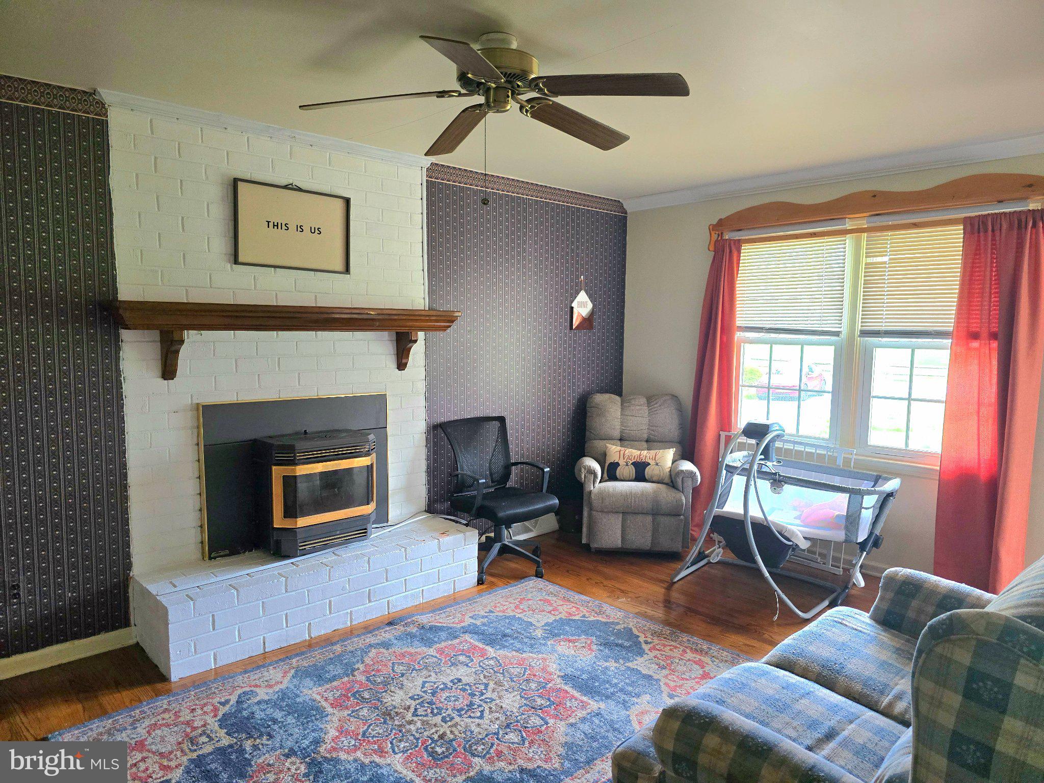 ROLLING MEADOWS - Residential