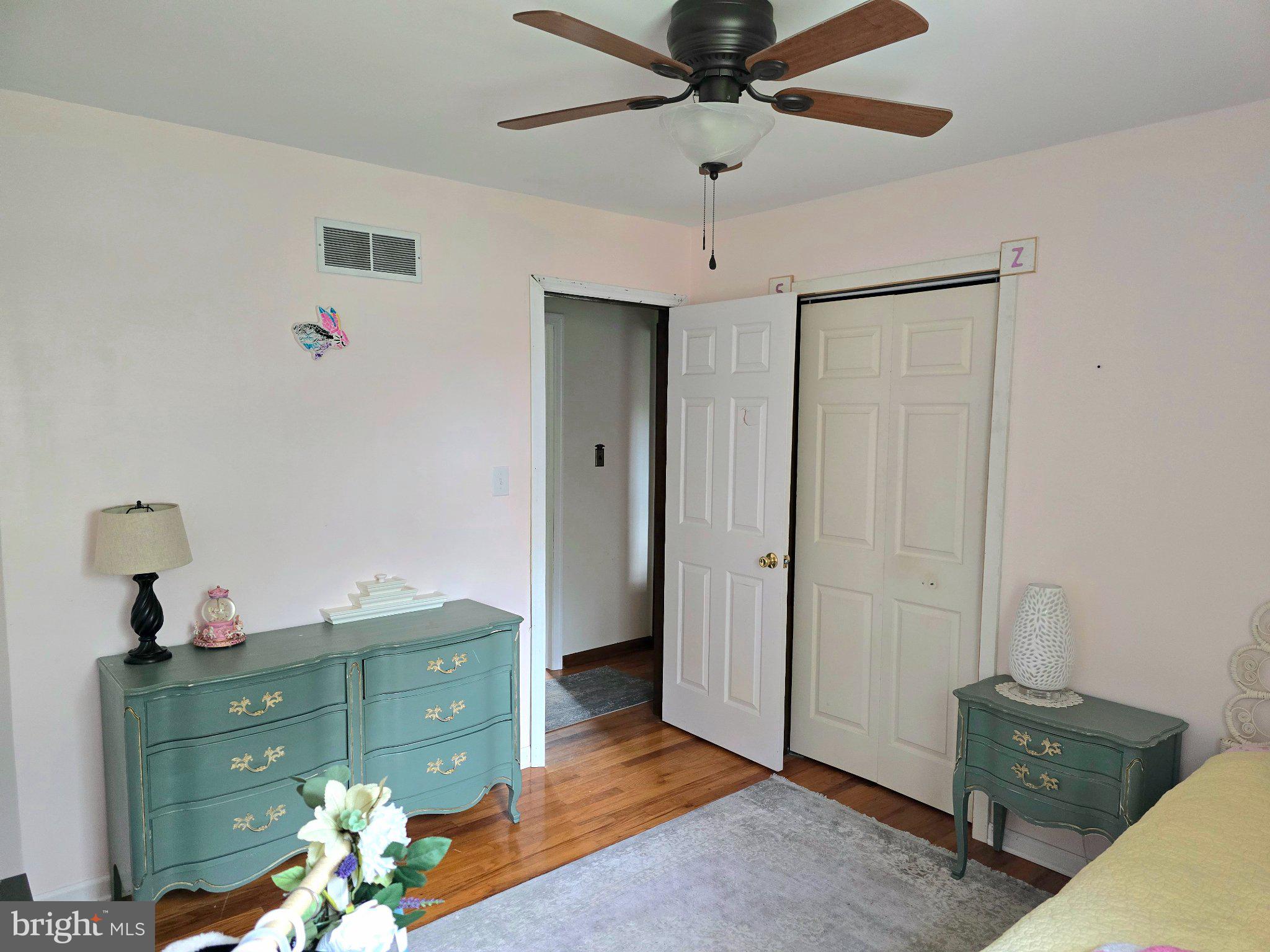 ROLLING MEADOWS - Residential