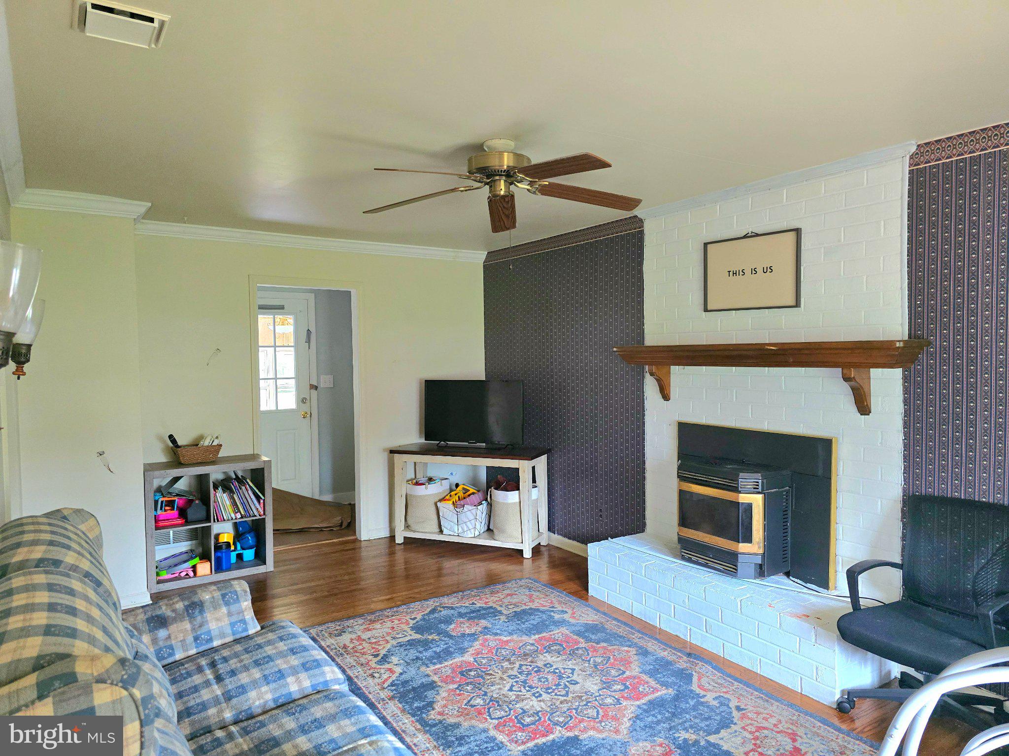 ROLLING MEADOWS - Residential