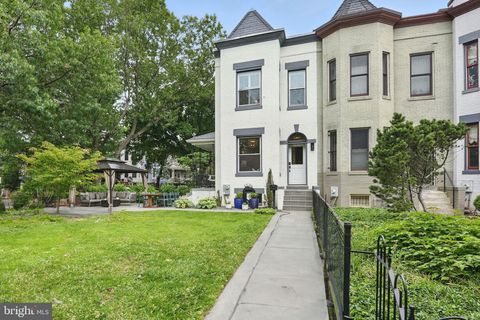 1387 NORTH CAROLINA AVENUE NE WASHINGTON DC 20002