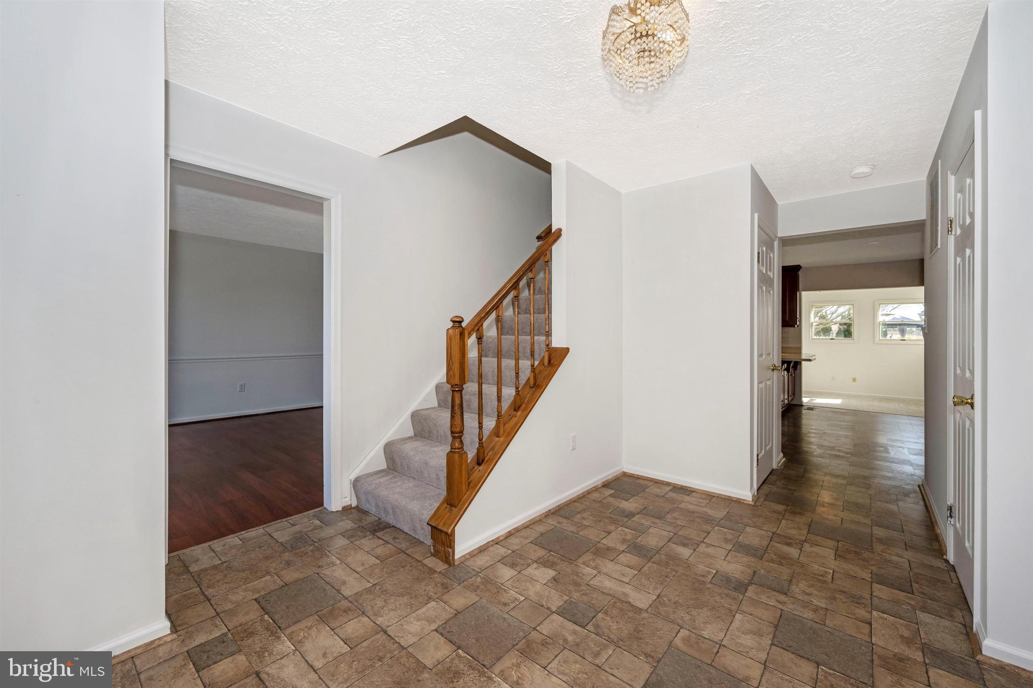 FOXLEIGH MEADOWS - Residential Lease