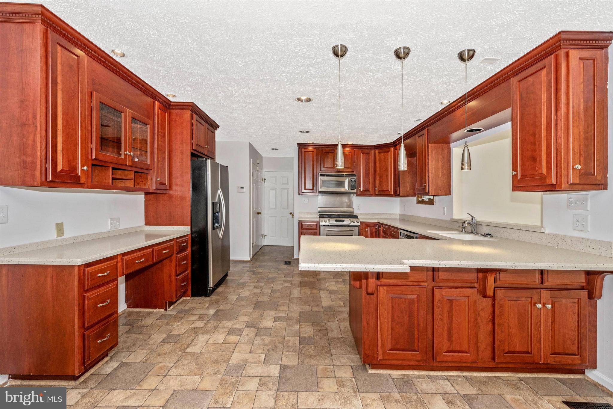 FOXLEIGH MEADOWS - Residential Lease