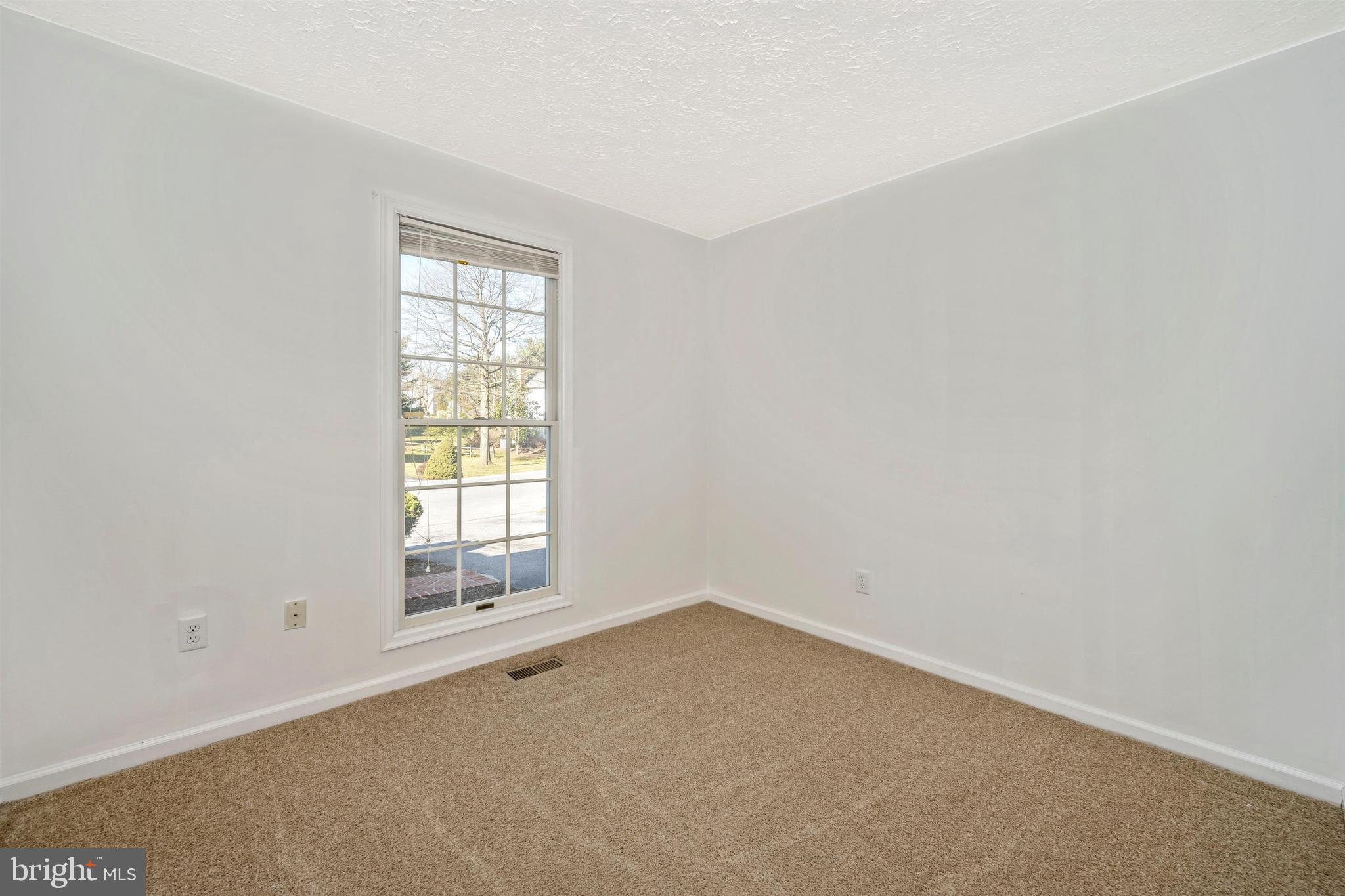 FOXLEIGH MEADOWS - Residential Lease