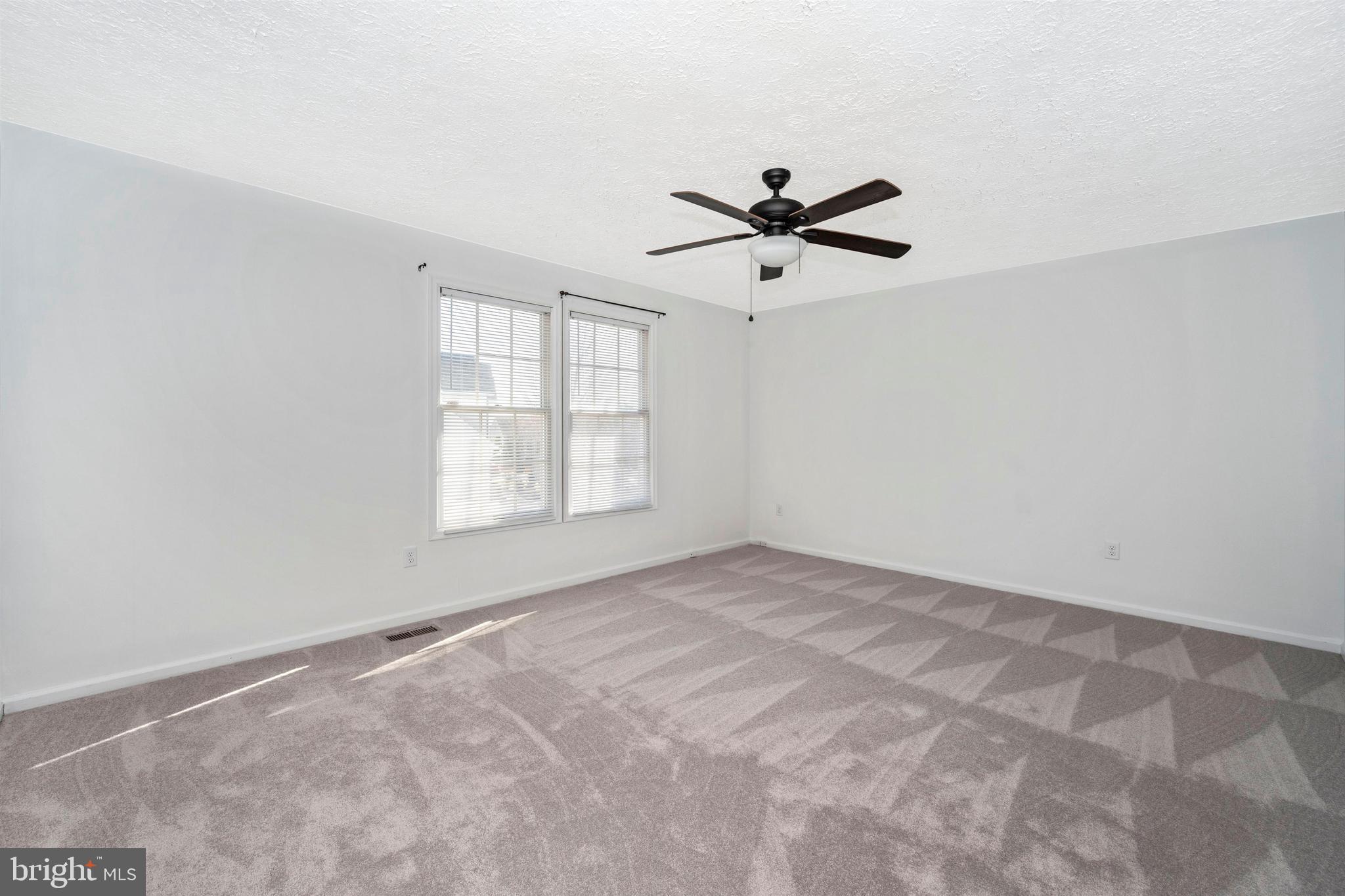 FOXLEIGH MEADOWS - Residential Lease