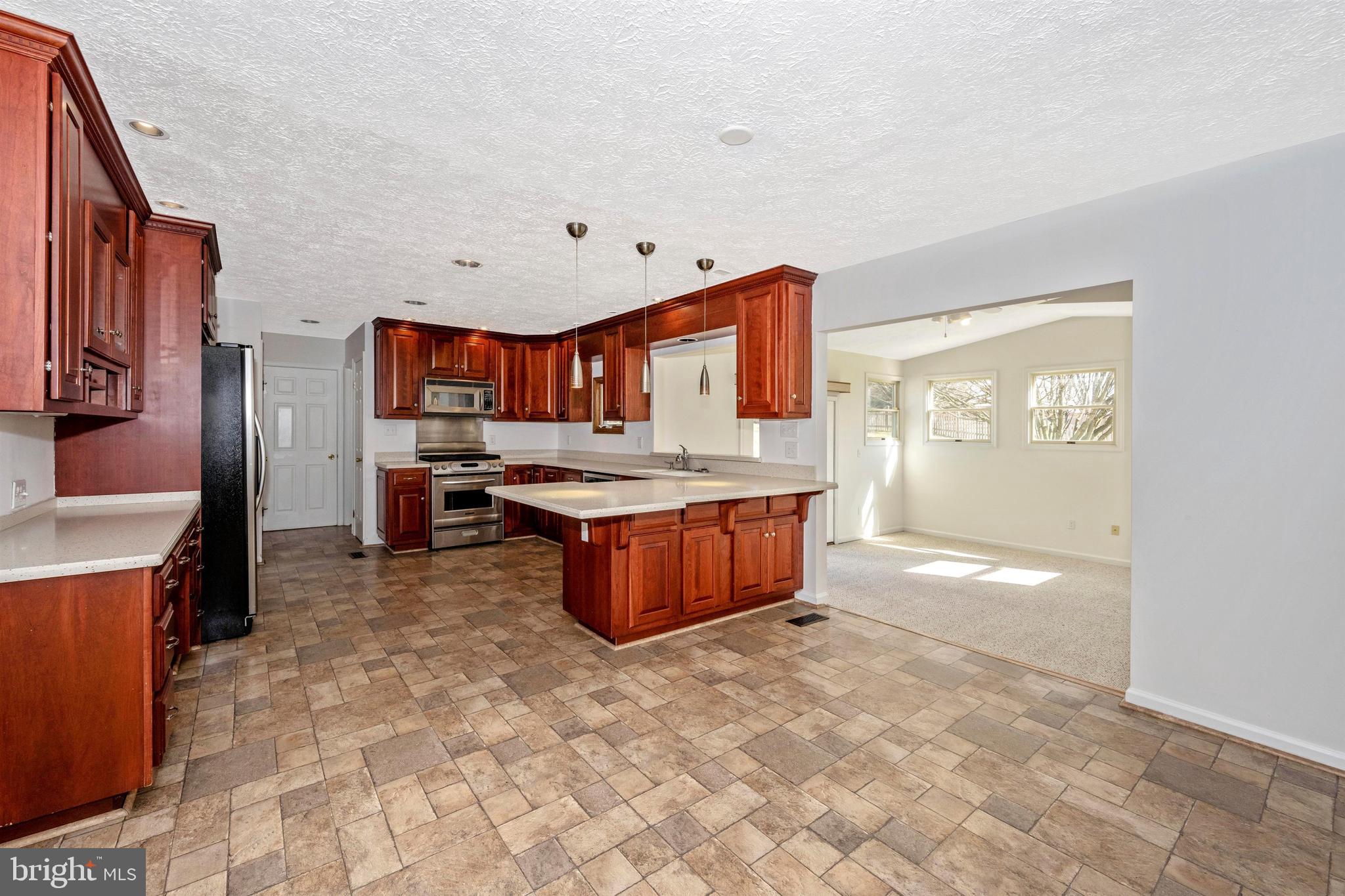 FOXLEIGH MEADOWS - Residential Lease