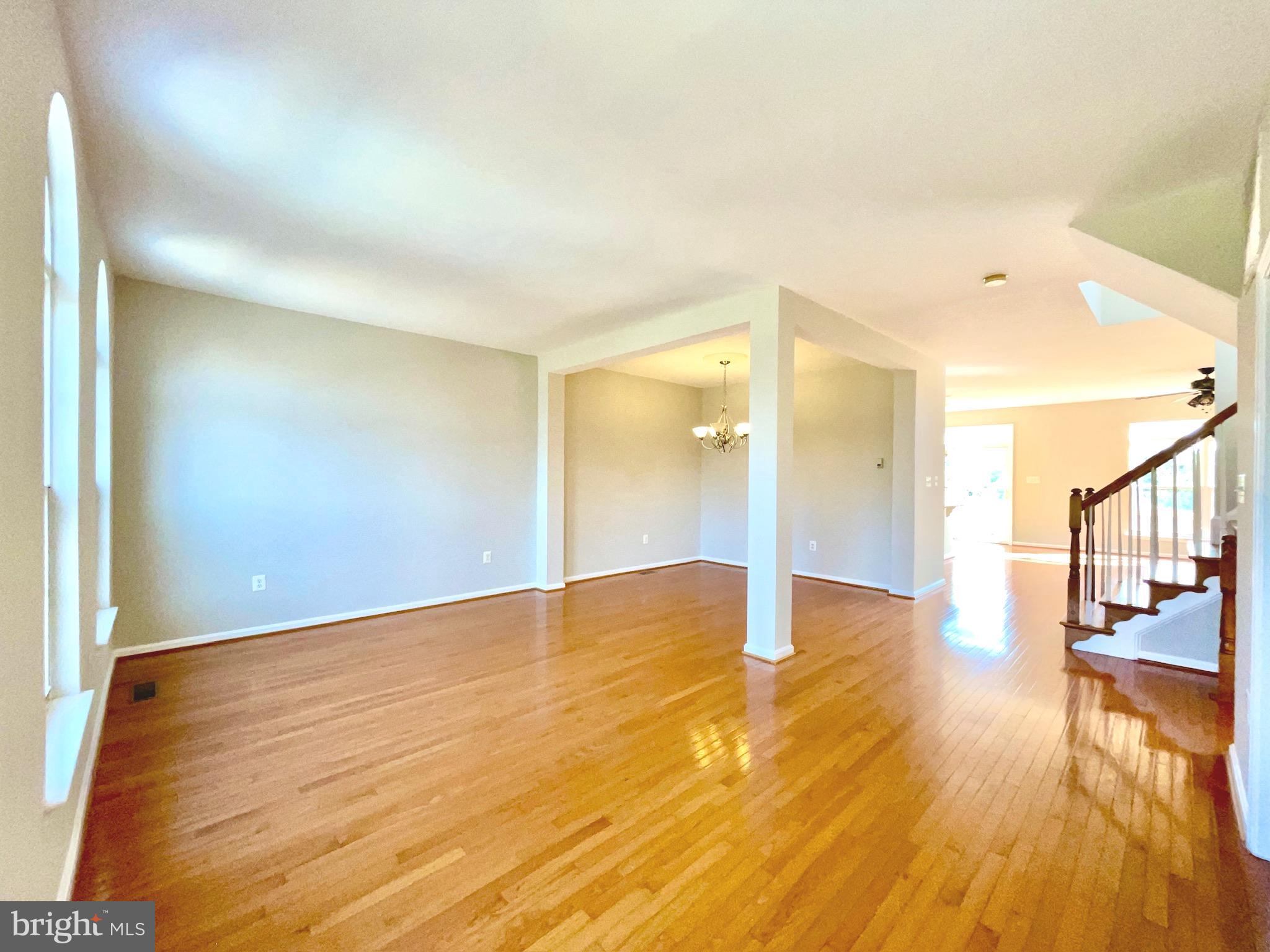 7323 OLDHAM LEEDS WAY