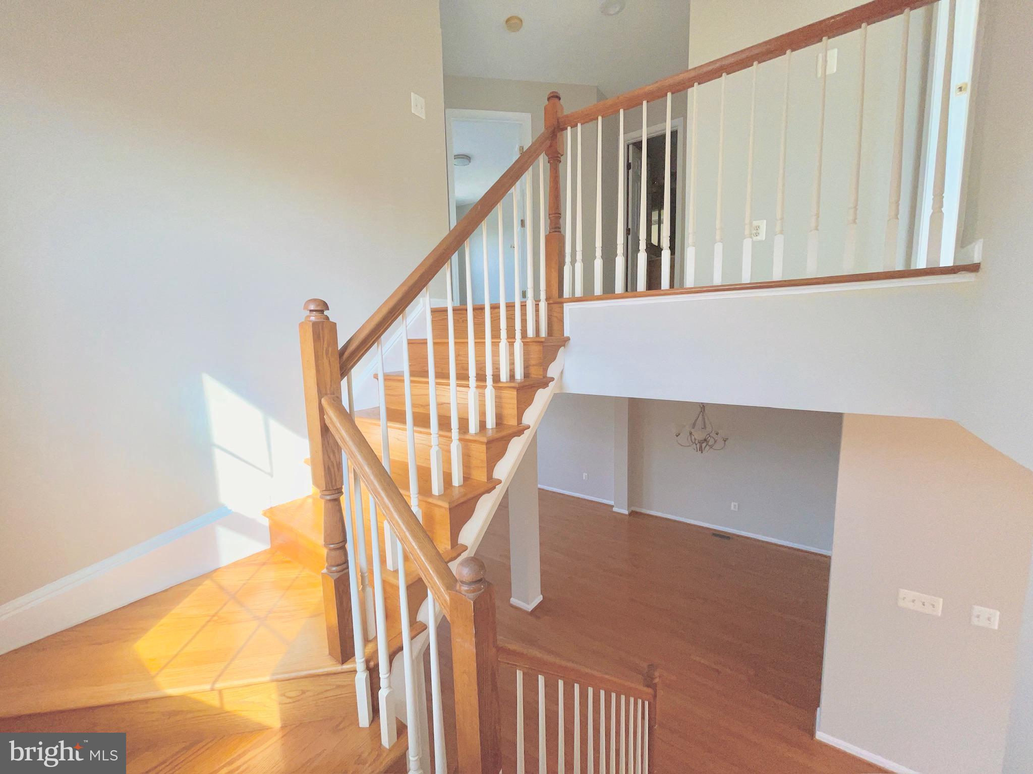 TOWNES OF MANCHESTER WOODS - Residential