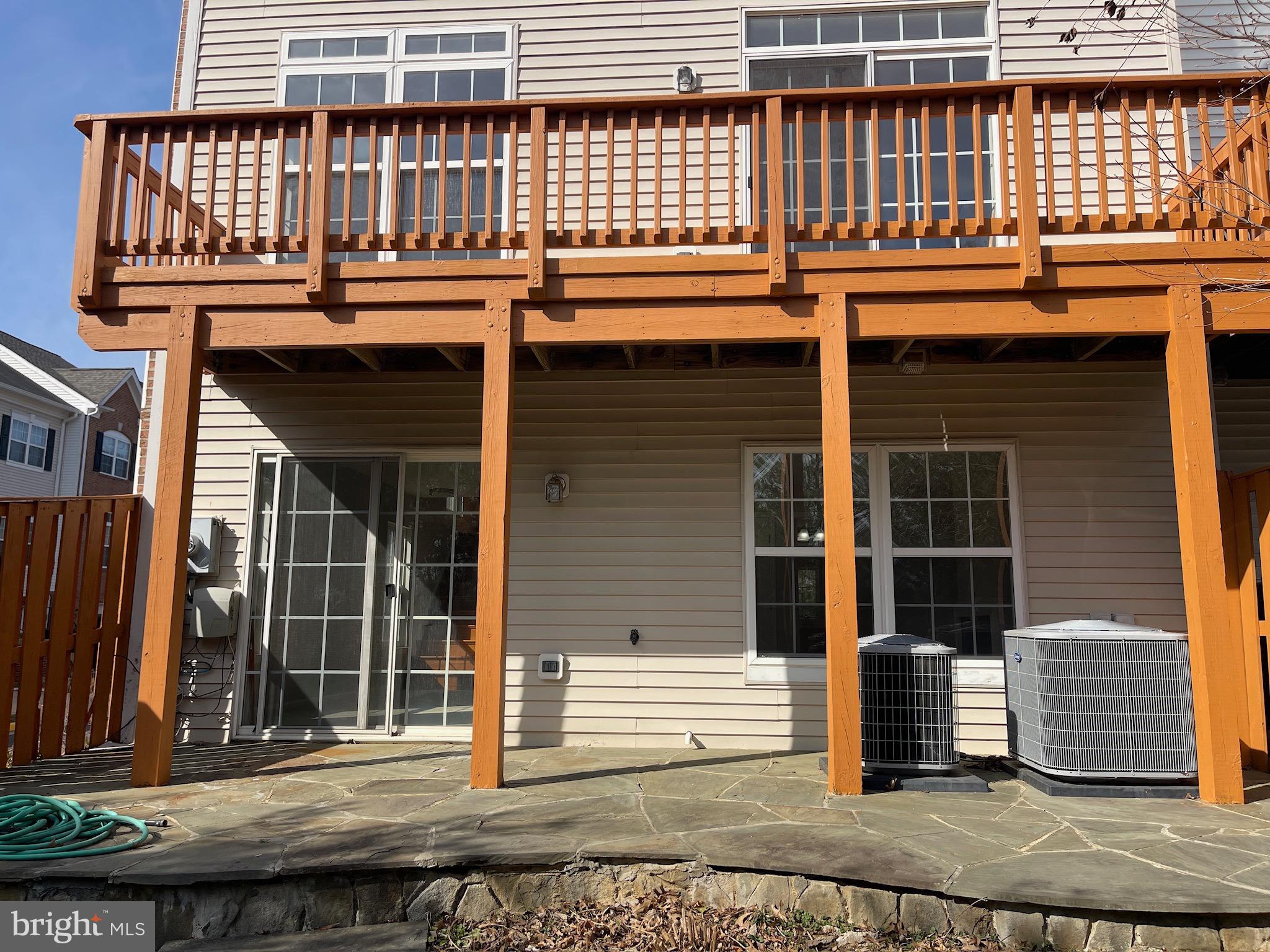 TOWNES OF MANCHESTER WOODS - Residential