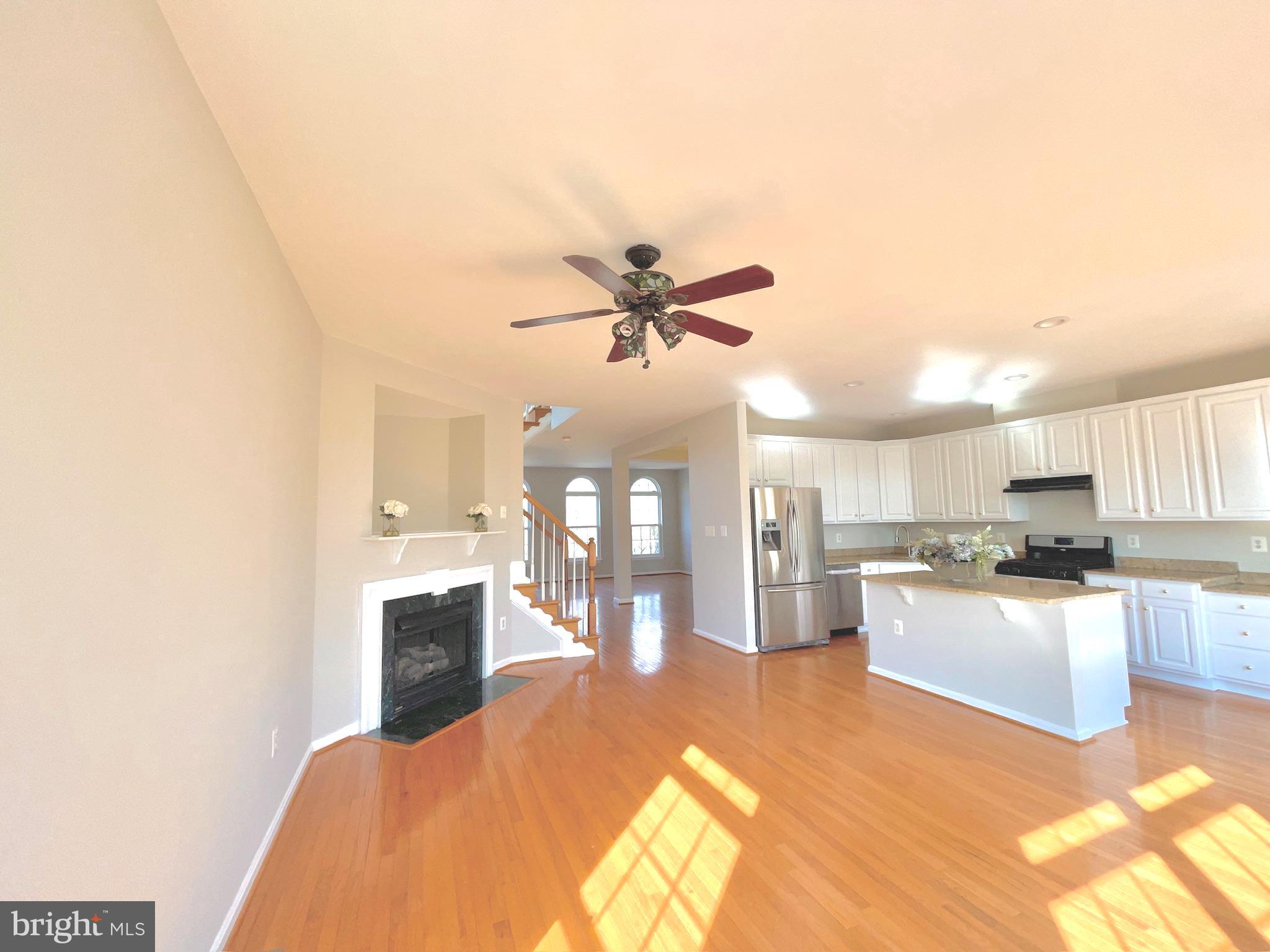 TOWNES OF MANCHESTER WOODS - Residential