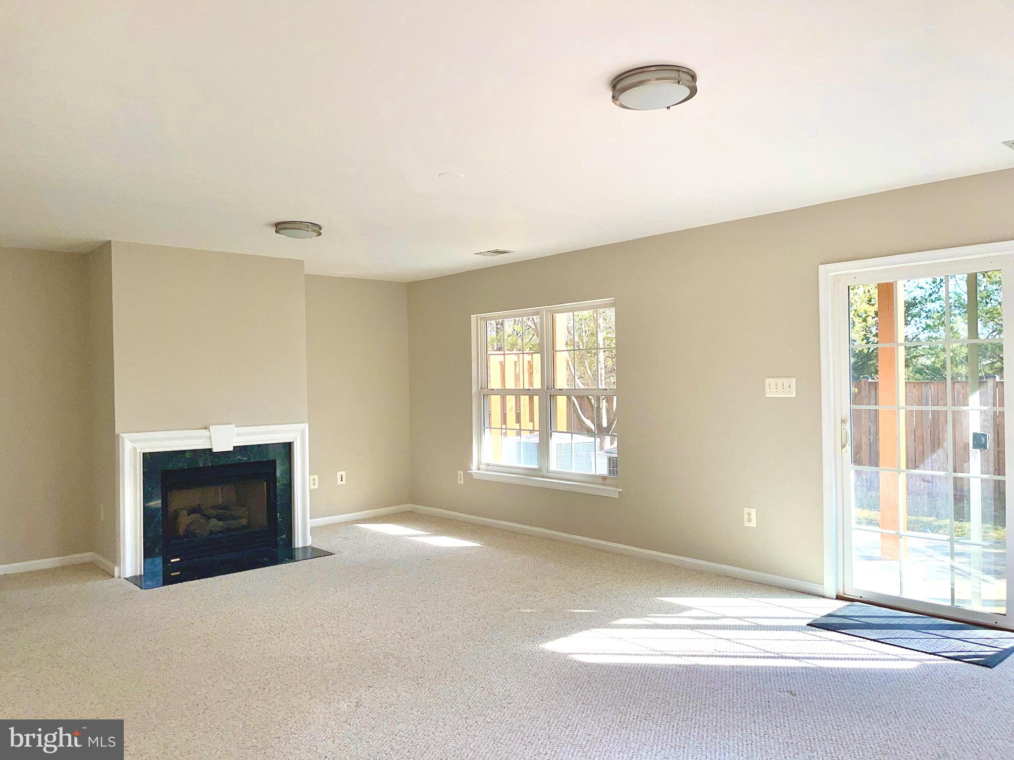 TOWNES OF MANCHESTER WOODS - Residential