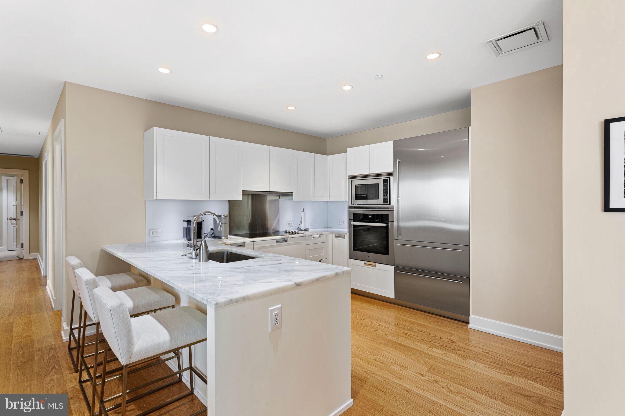 CENTER CITY - Residential