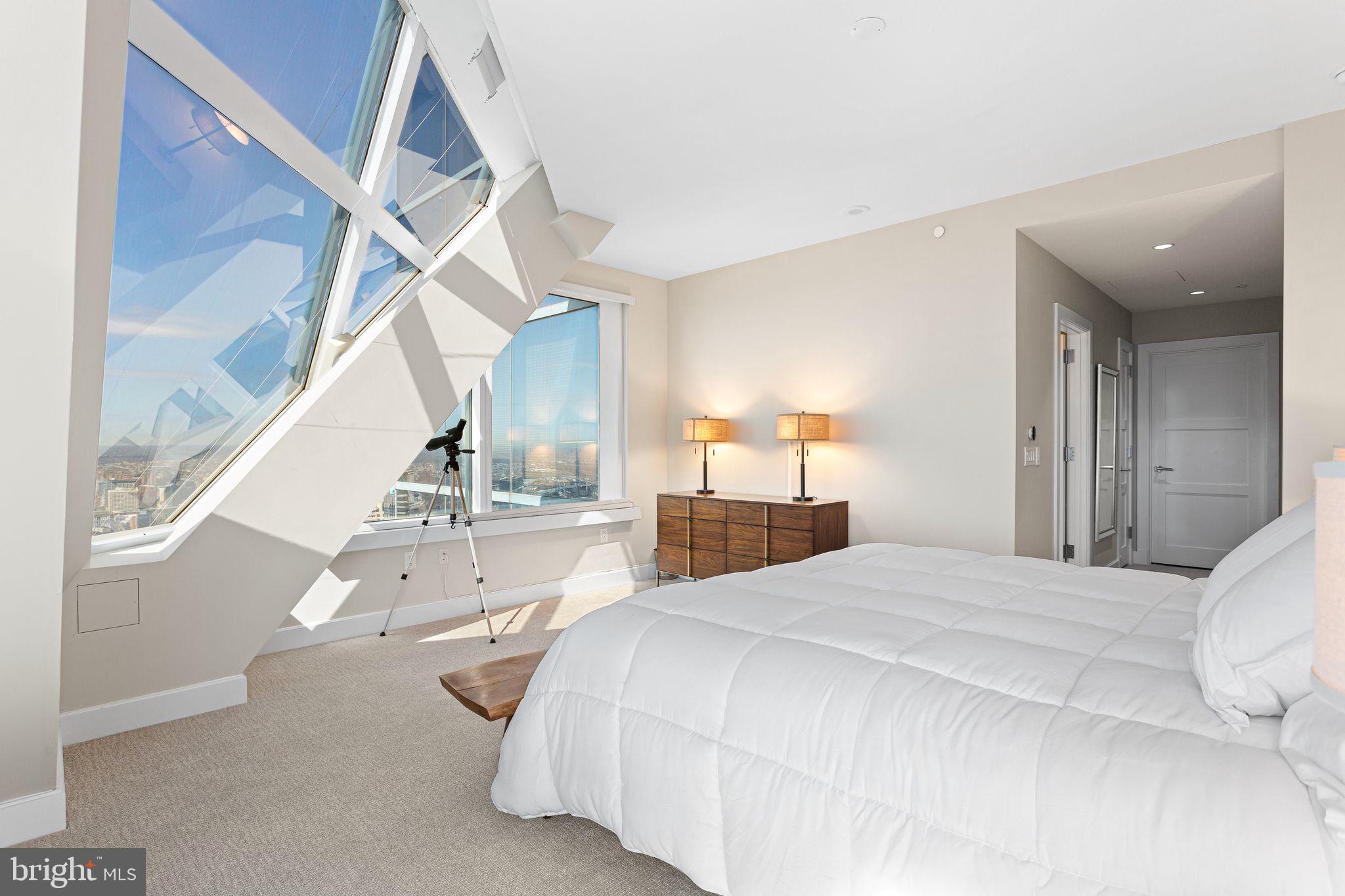 CENTER CITY - Residential