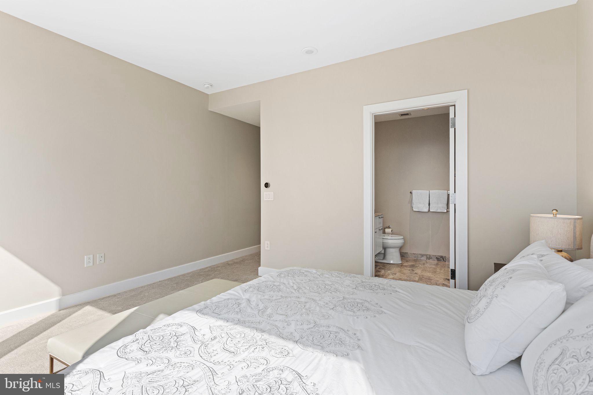 CENTER CITY - Residential