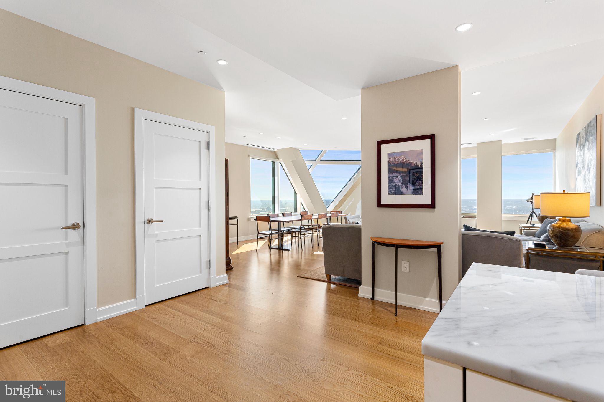 CENTER CITY - Residential