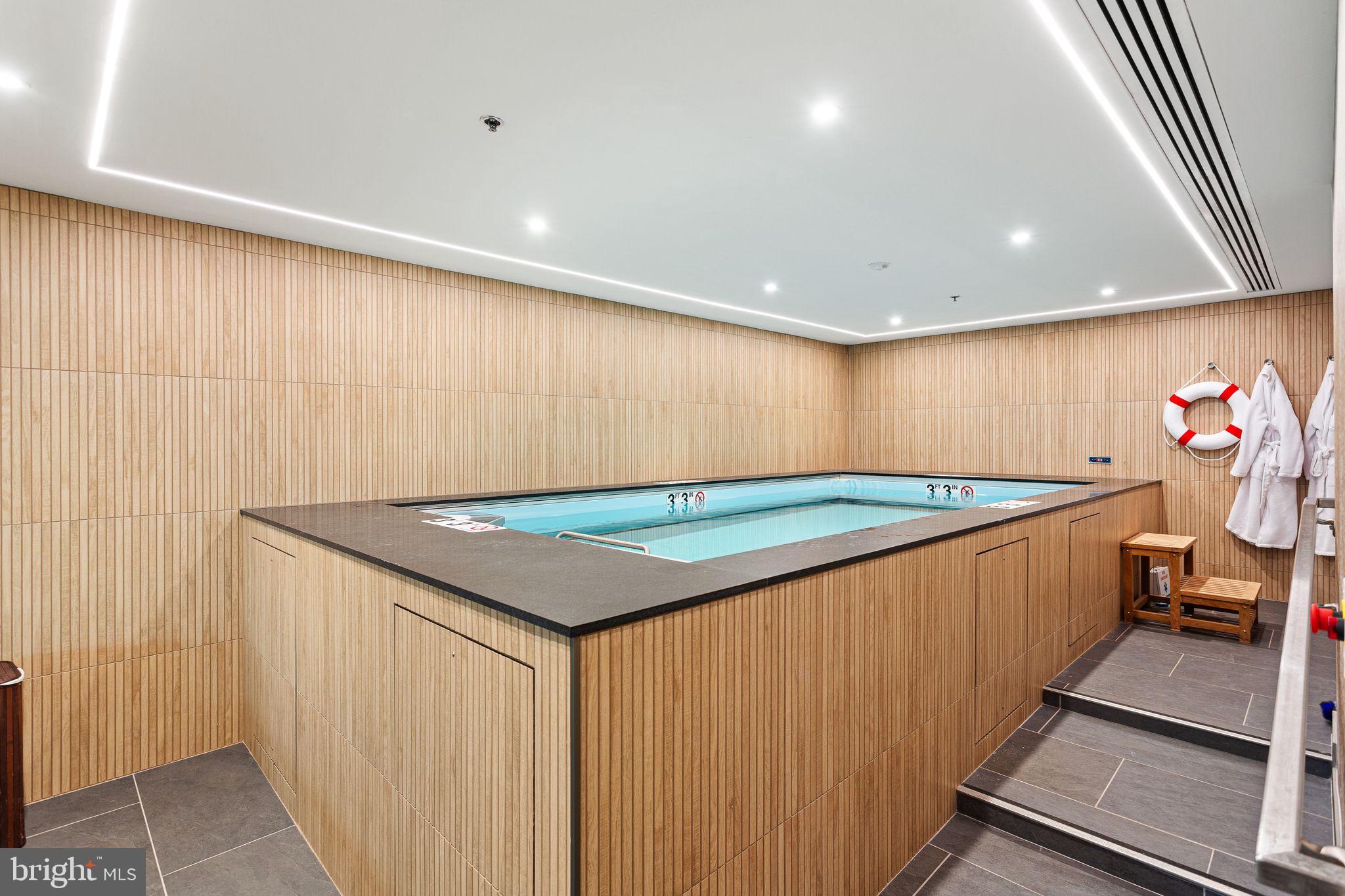 CENTER CITY - Residential