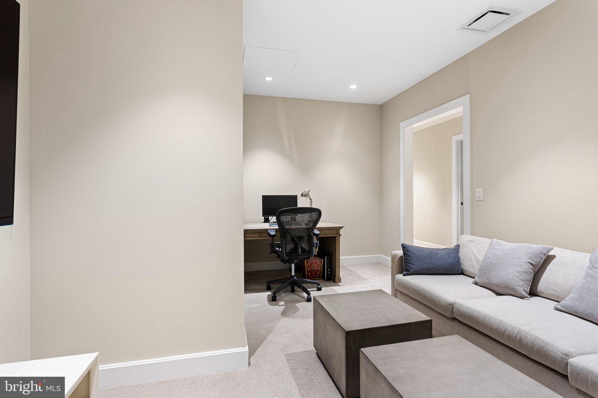 CENTER CITY - Residential