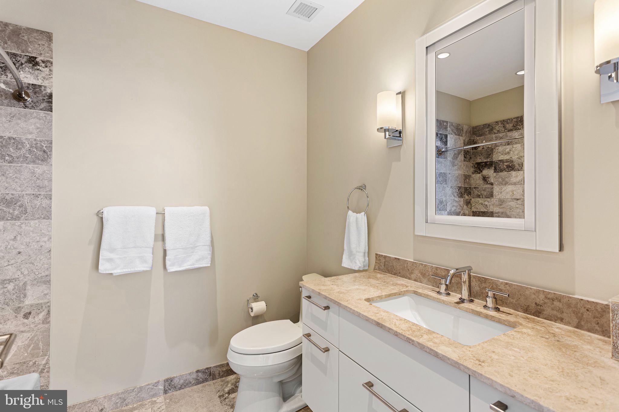 CENTER CITY - Residential