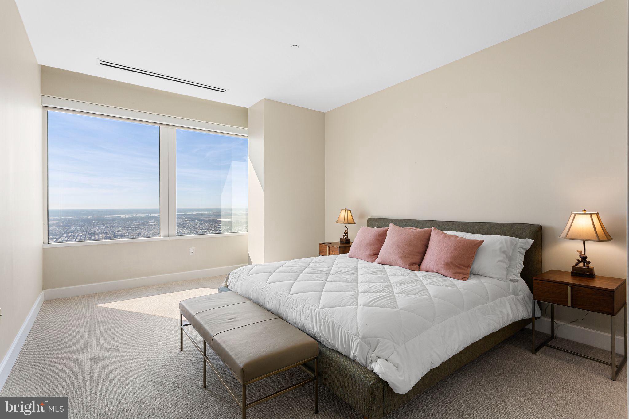 CENTER CITY - Residential