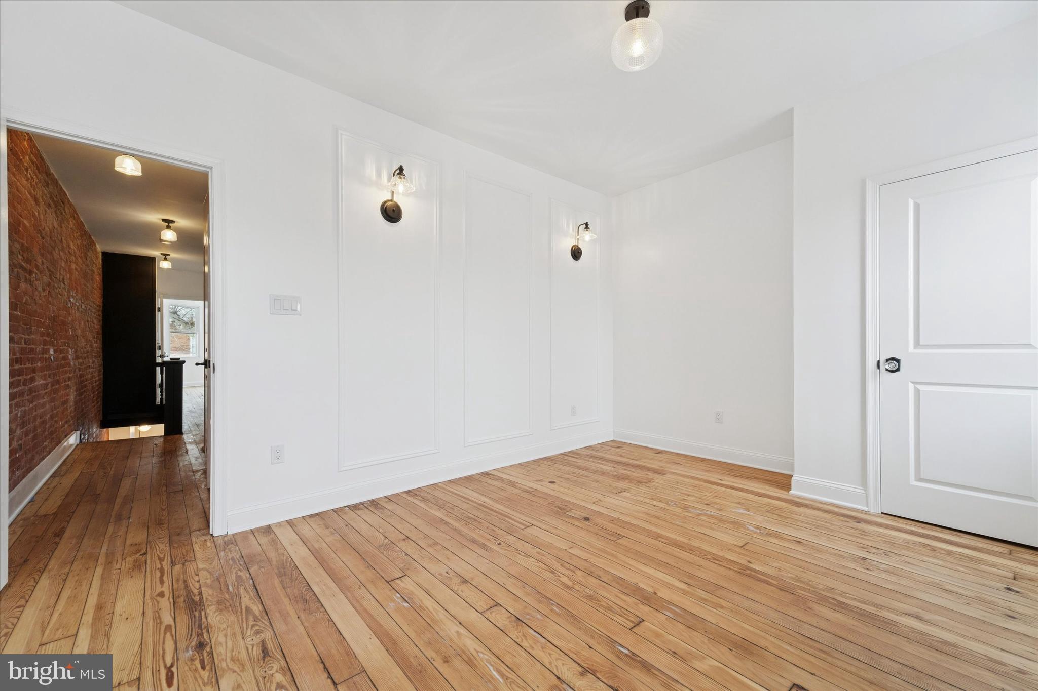 PHILADELPHIA (WEST) - Residential