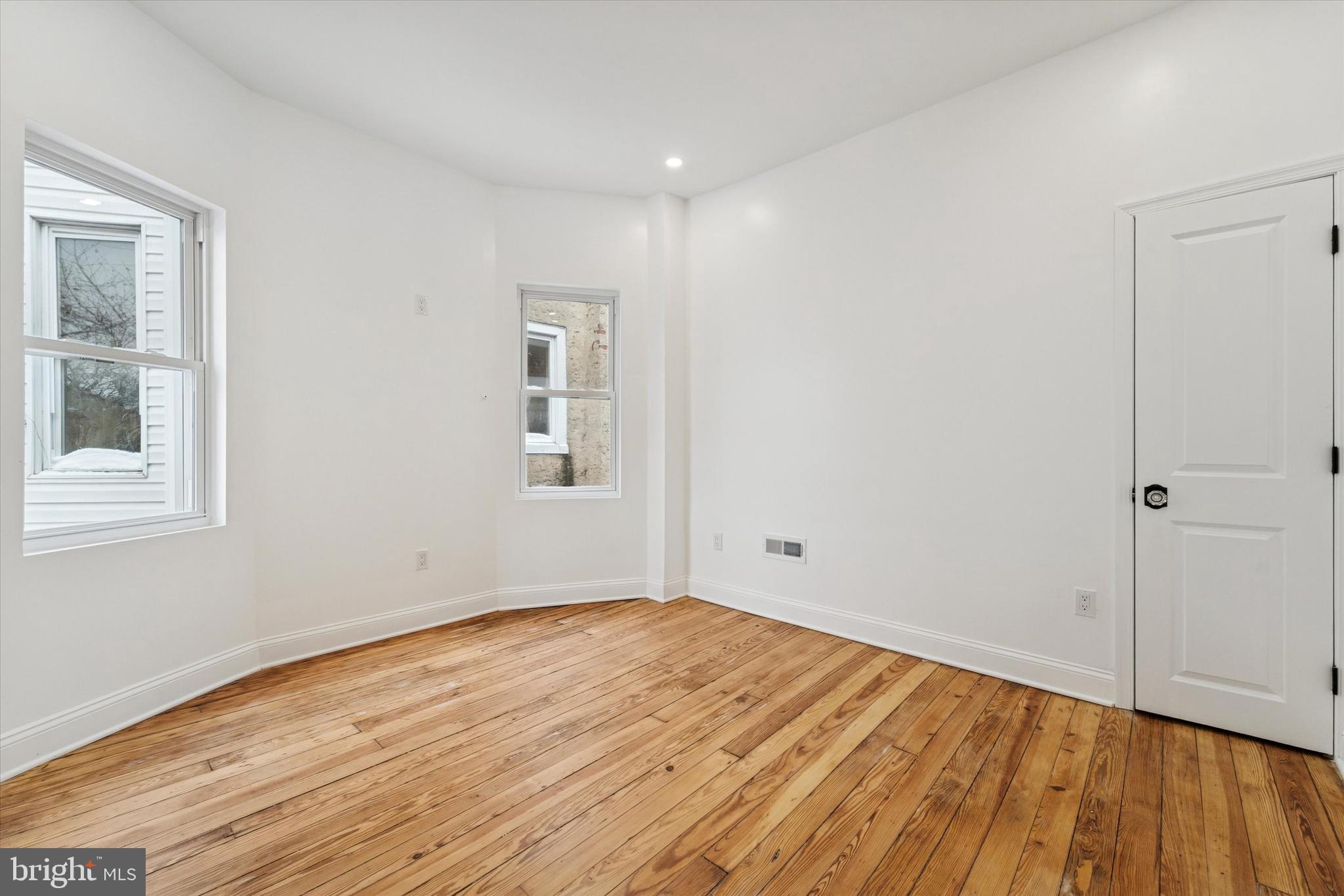 PHILADELPHIA (WEST) - Residential