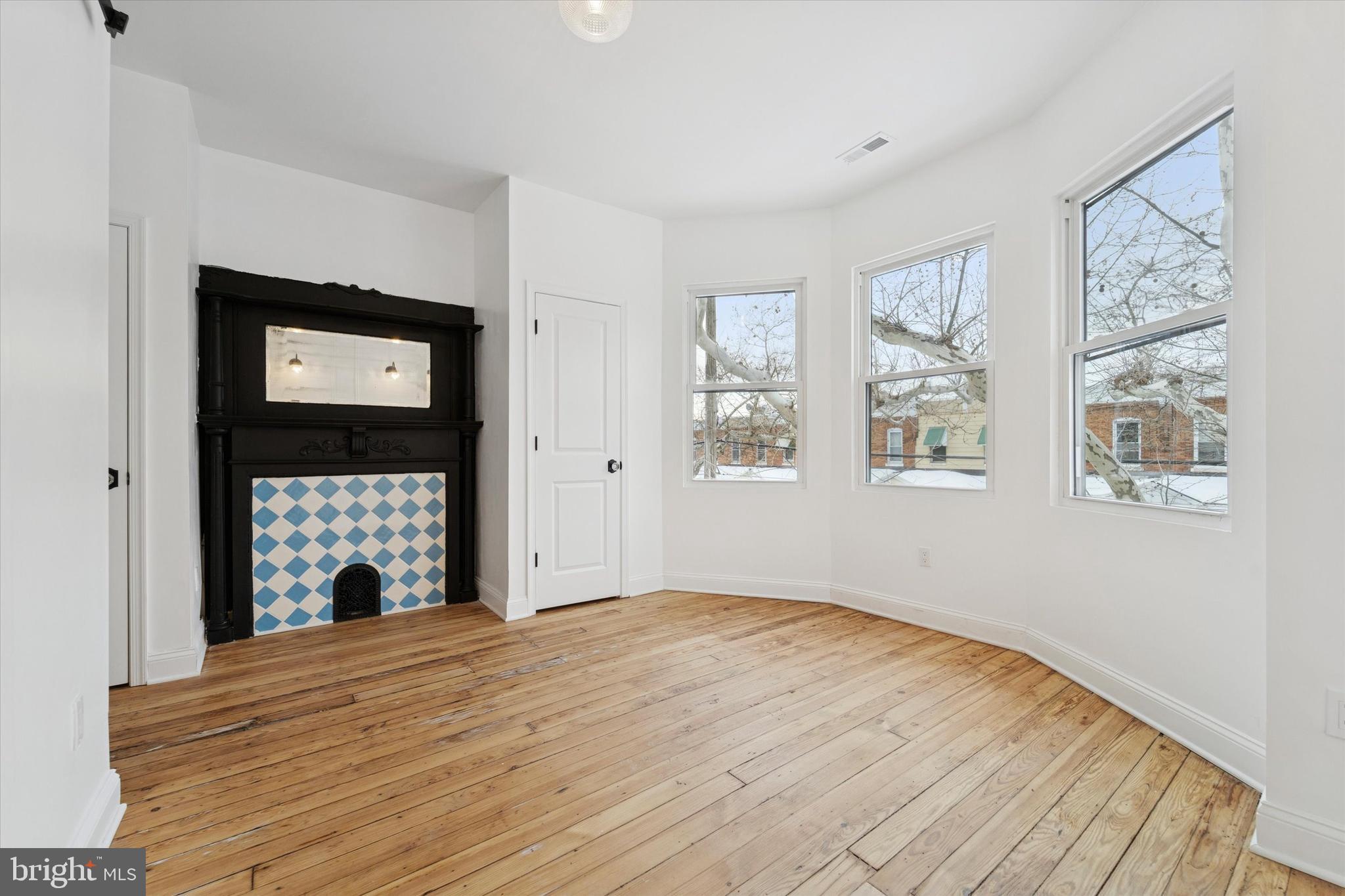 PHILADELPHIA (WEST) - Residential