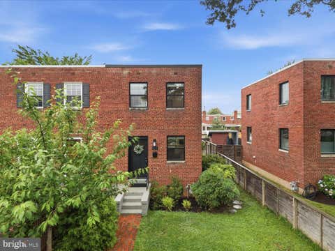 Townhouse For Rent - 625 S Henry Street<br/> Alexandria City County, ALEXANDRIA, VA 22314
