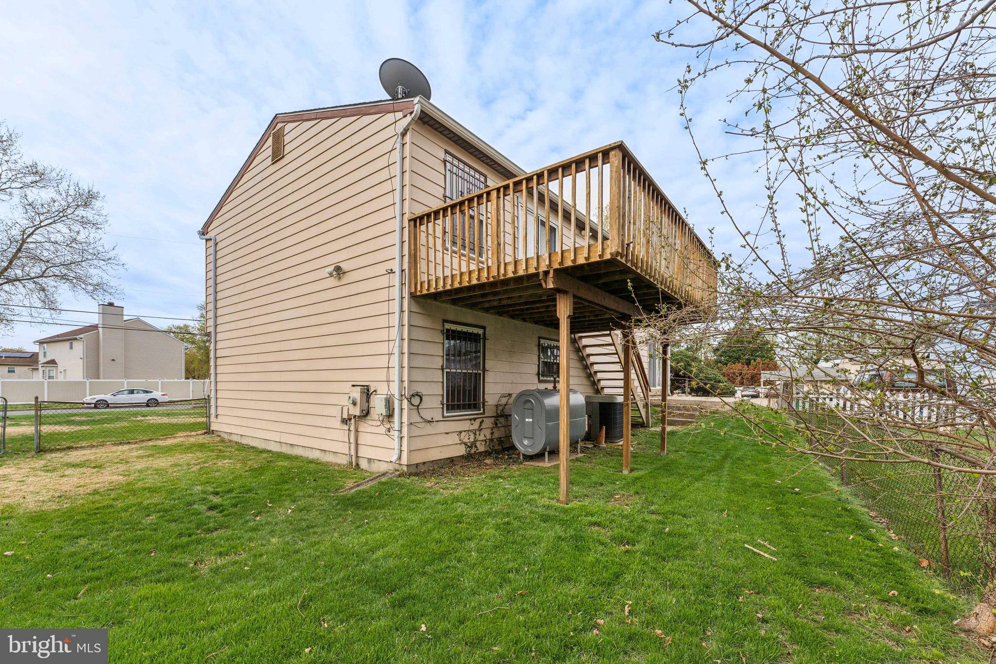 WILLOW HILLS - Residential