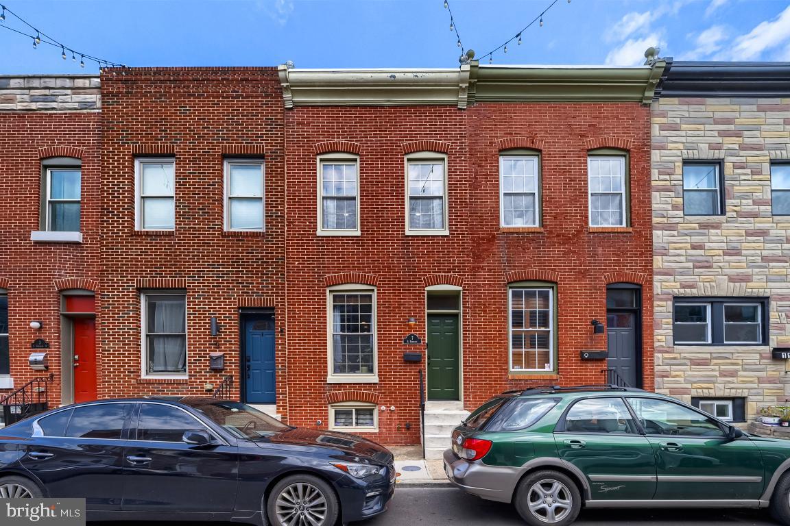 7 S ROBINSON STREET