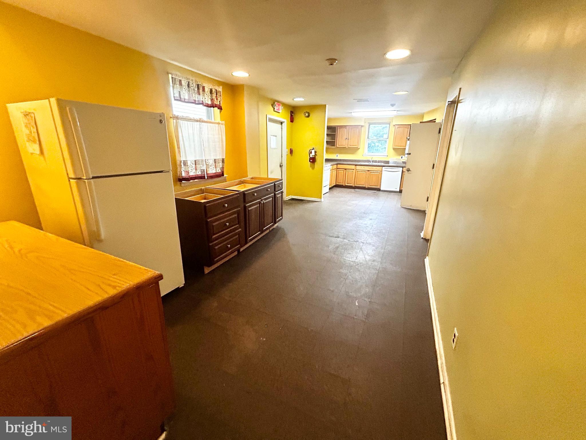 POWELTON VILLAGE - Residential Lease