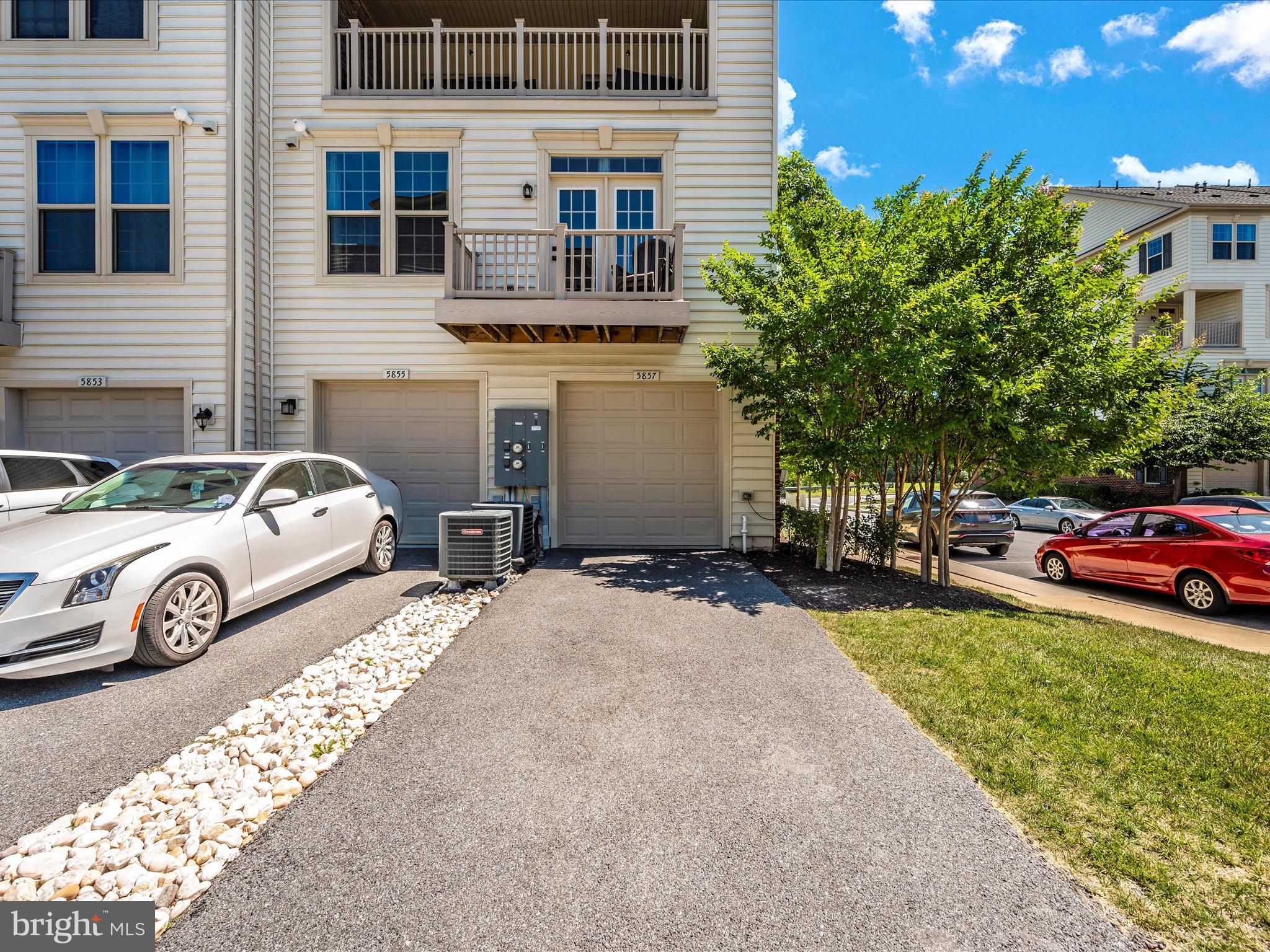 OAKDALE VILLAGE - Residential