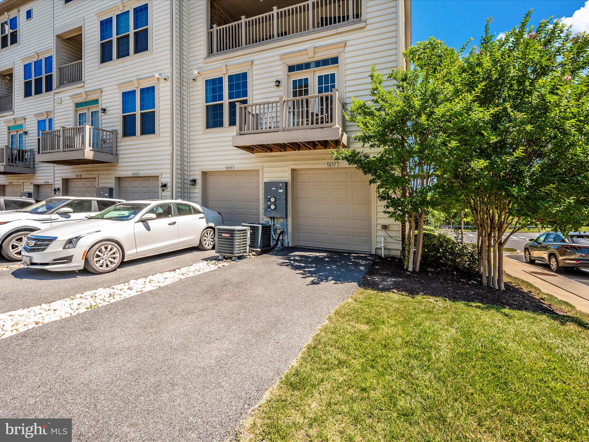 OAKDALE VILLAGE - Residential