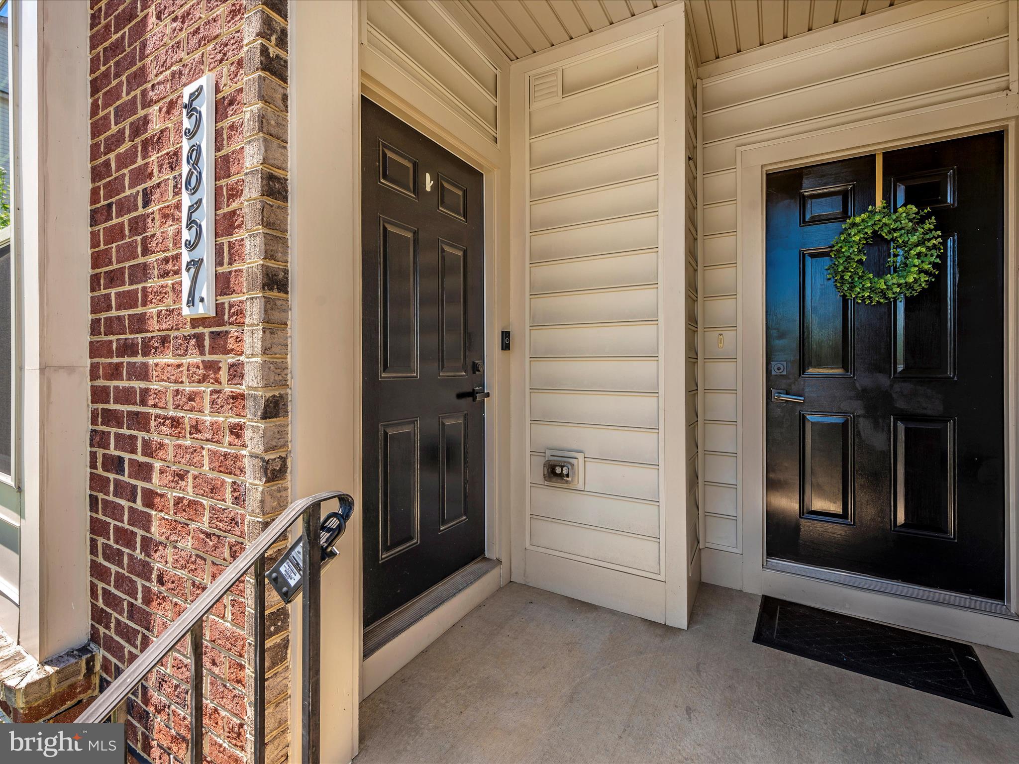 OAKDALE VILLAGE - Residential