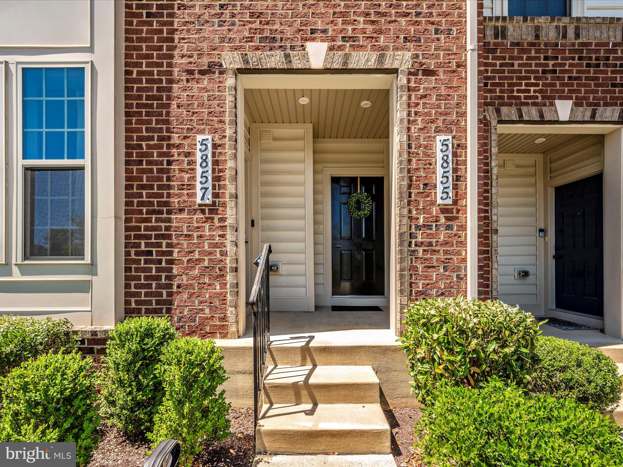 OAKDALE VILLAGE - Residential