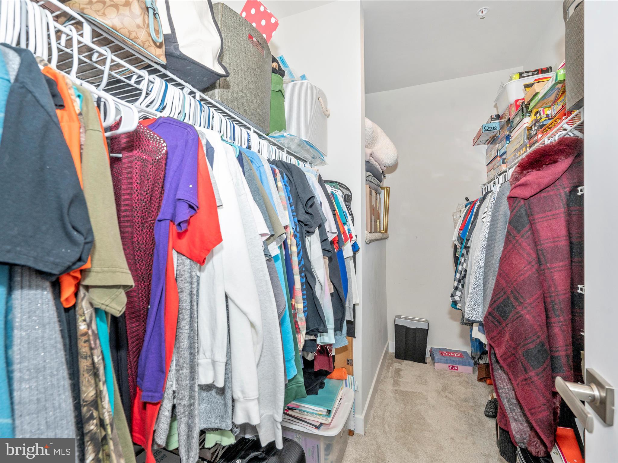 OAKDALE VILLAGE - Residential