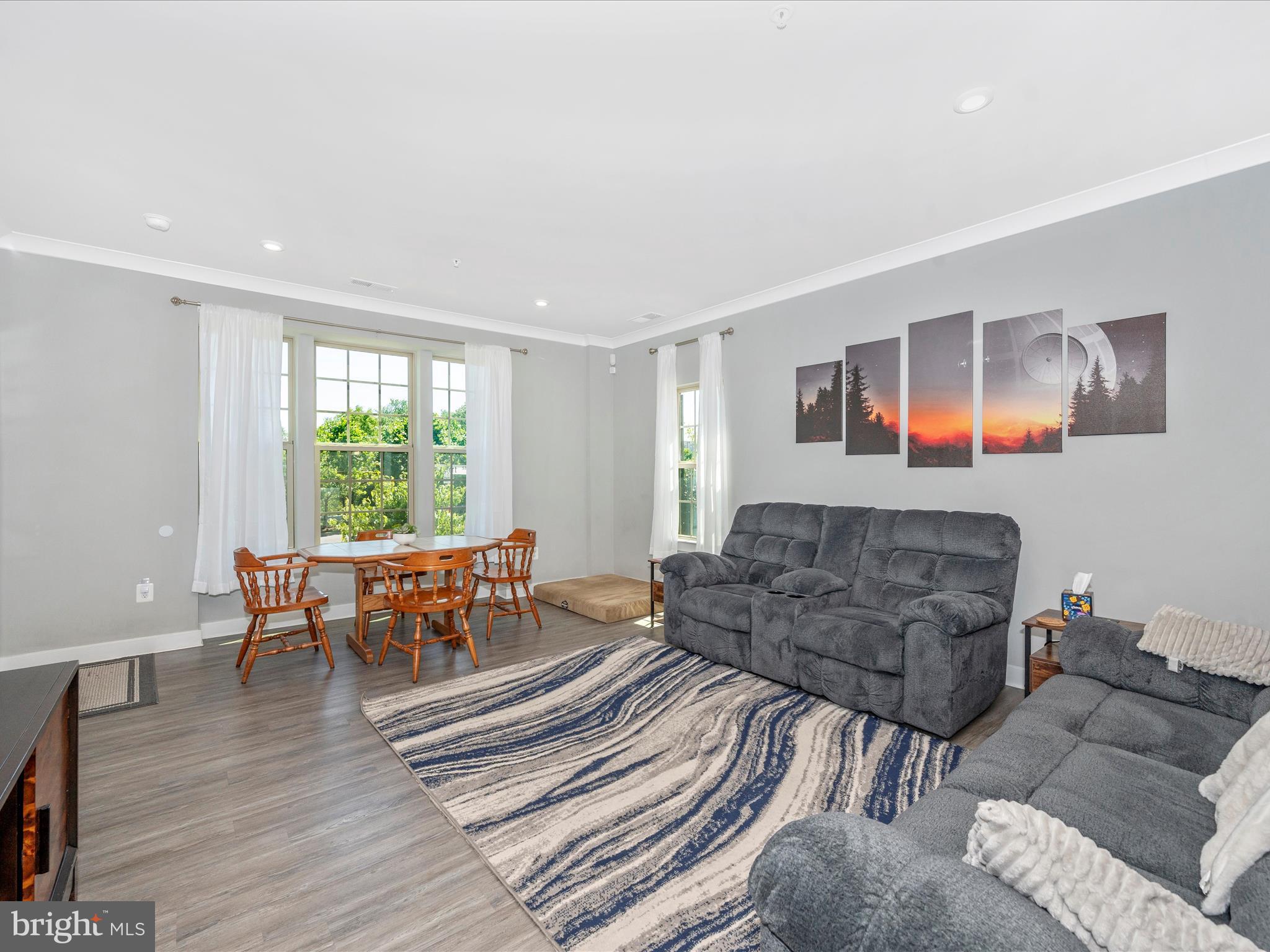 OAKDALE VILLAGE - Residential