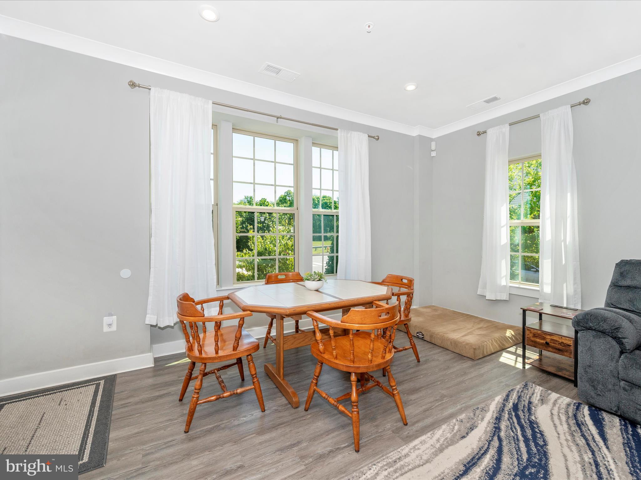 OAKDALE VILLAGE - Residential